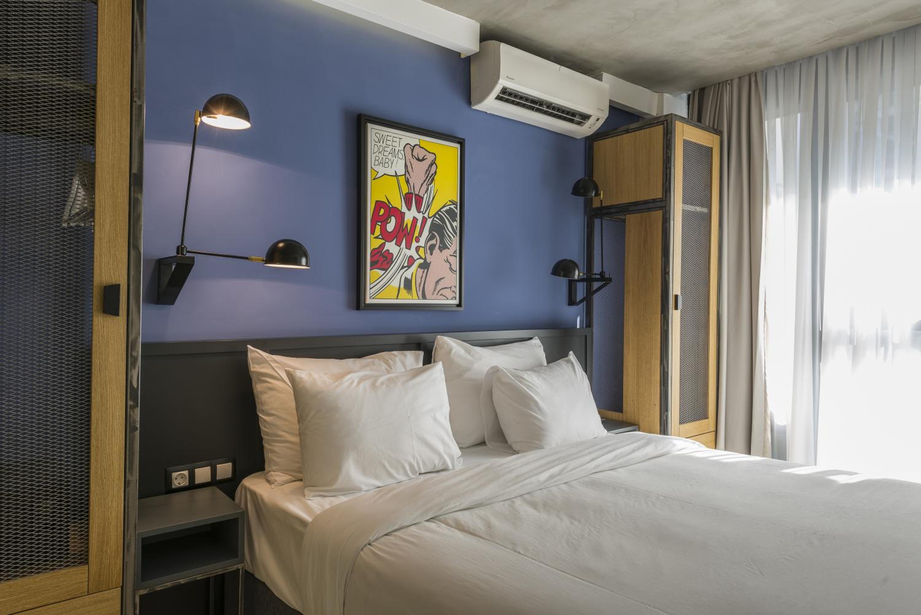 Deluxe Double Room with Balcony photo 1
