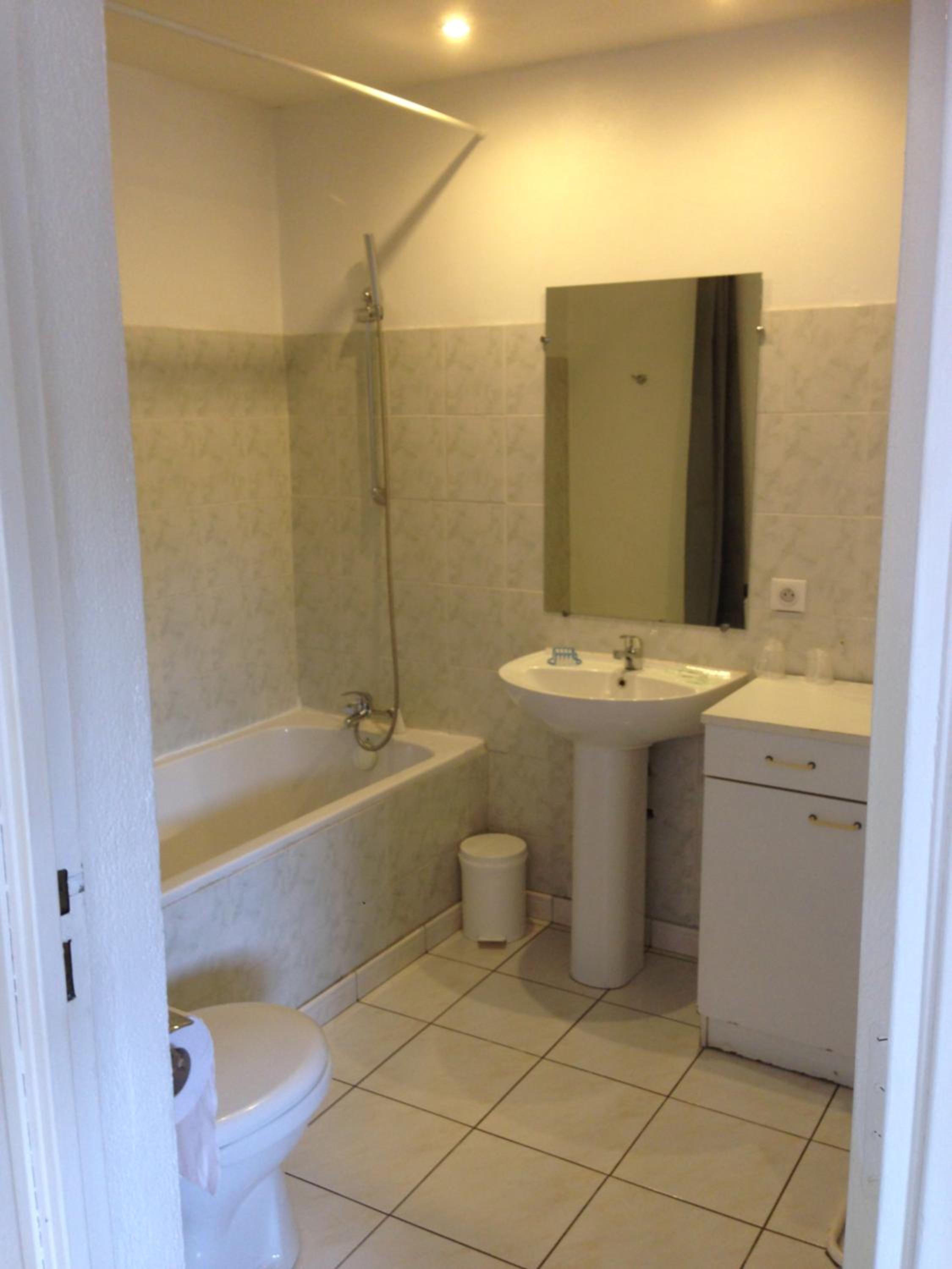 Apartment - Ground Floor photo 2