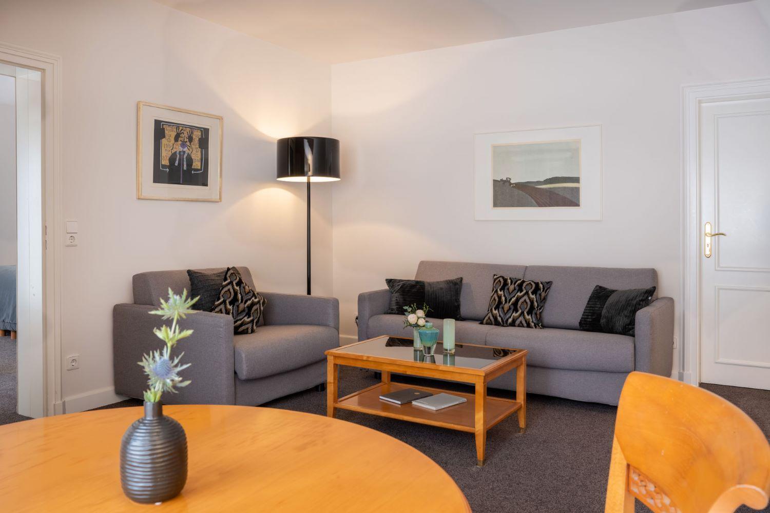 Suite - Photo 3