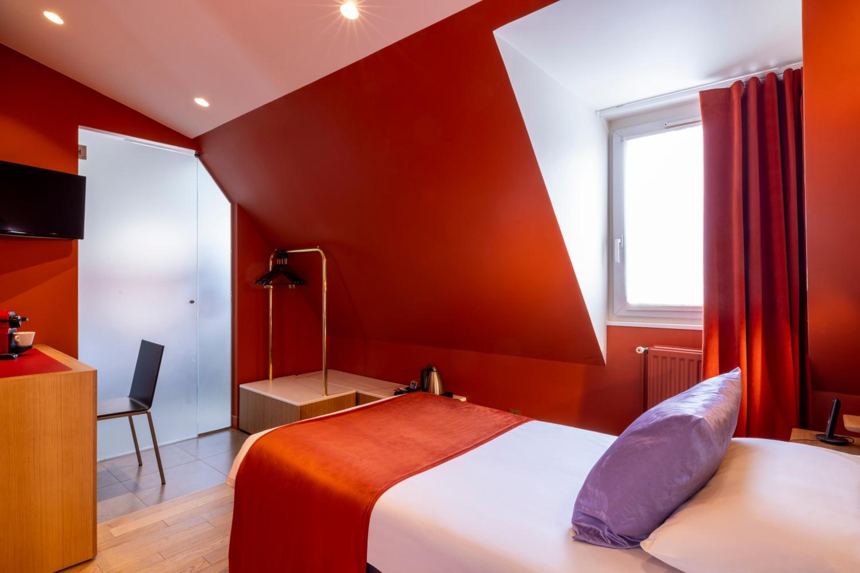 Single Room photo 2