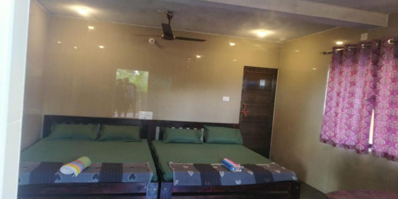 One-Bedroom House photo 1