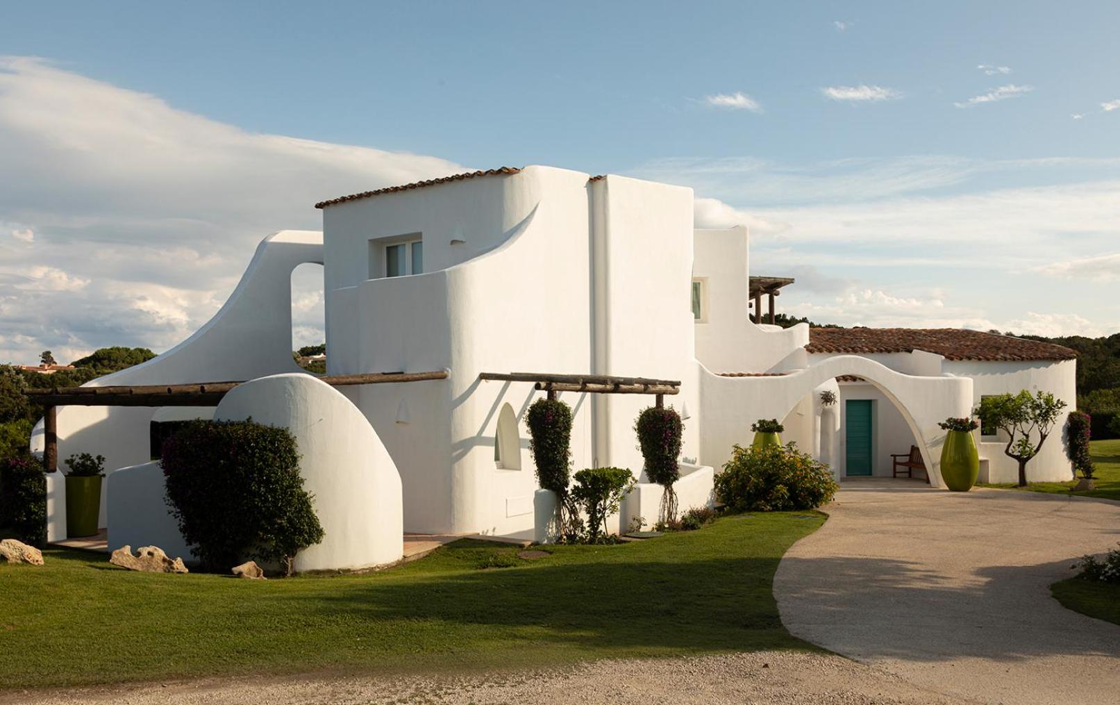 Three-Bedroom Villa photo 2