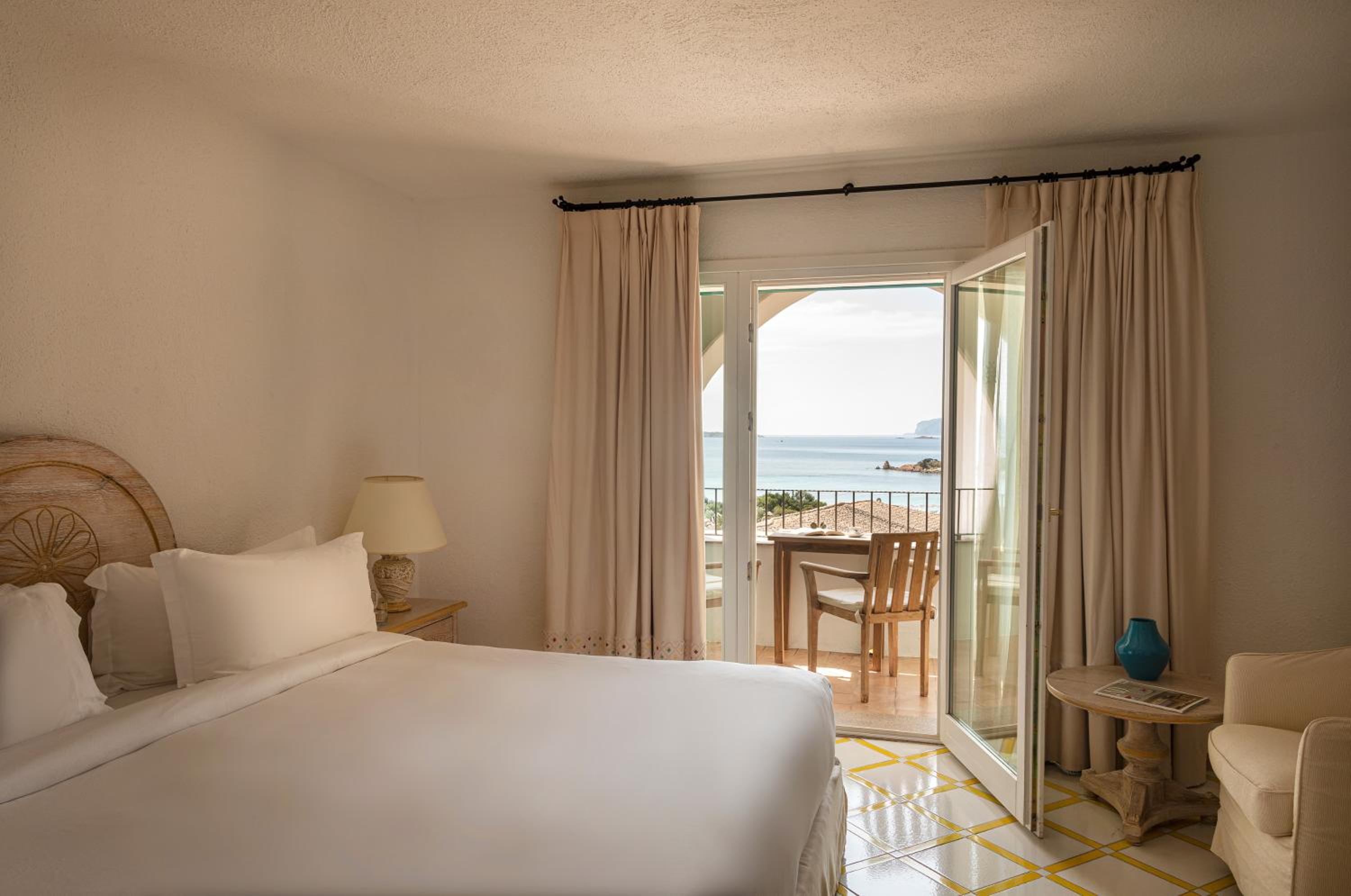 Deluxe Sea View Room - Photo 1