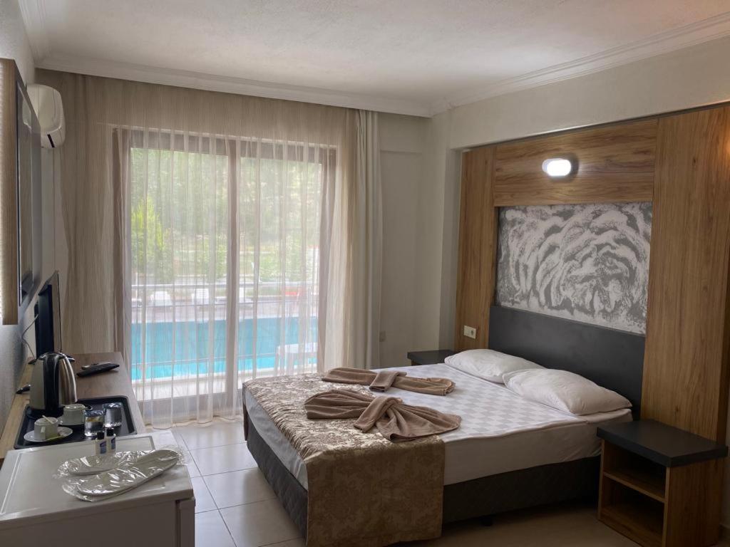 Standard Double Room - Photo 20