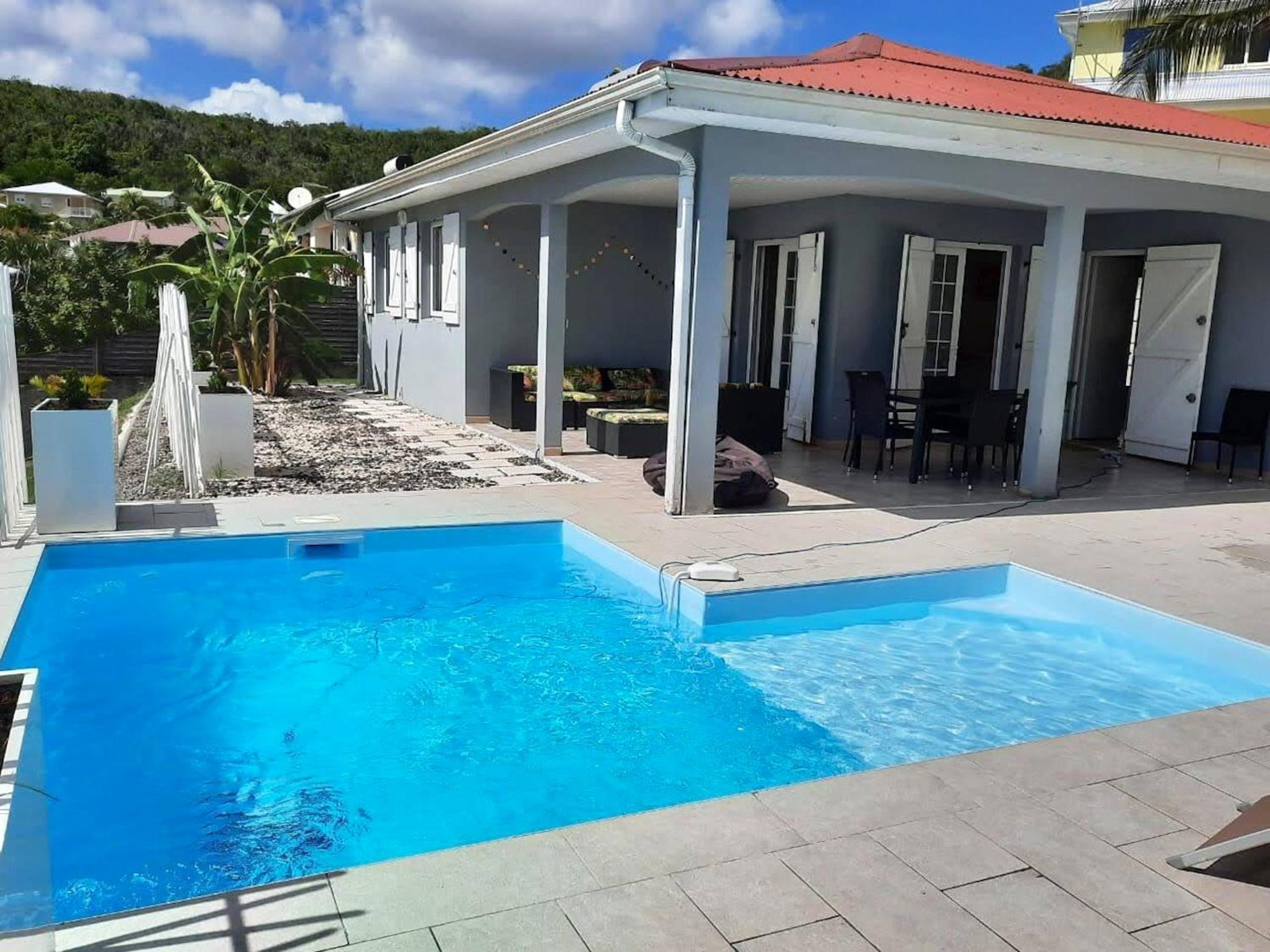 Three-Bedroom Villa photo 1