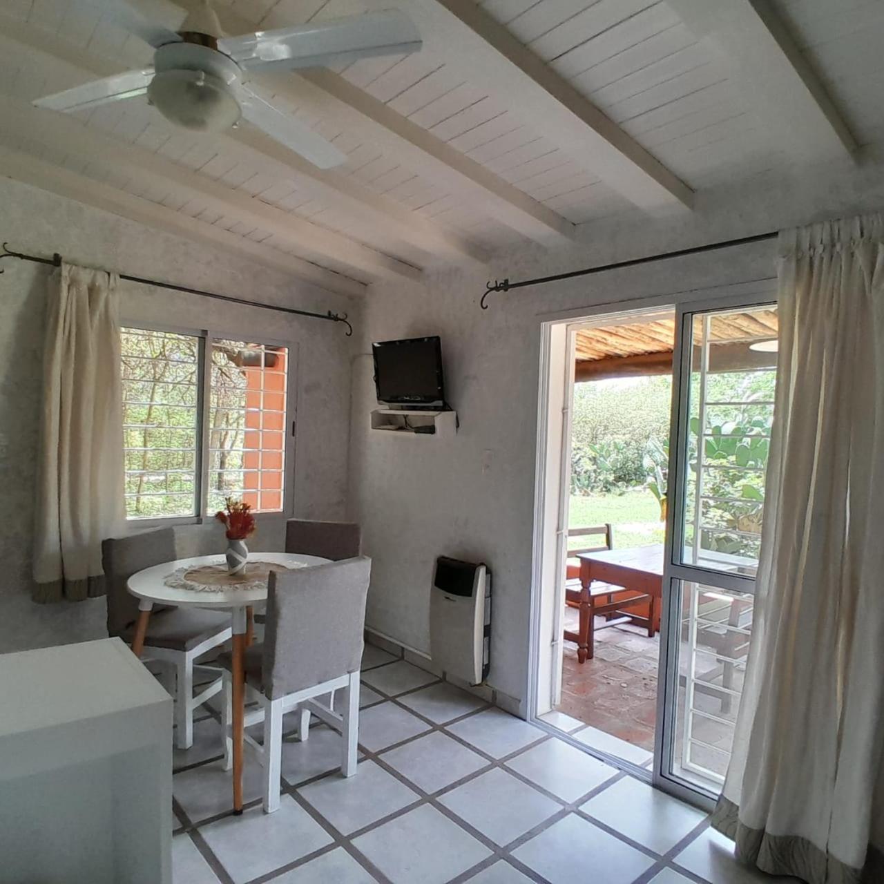 Cottage photo 3