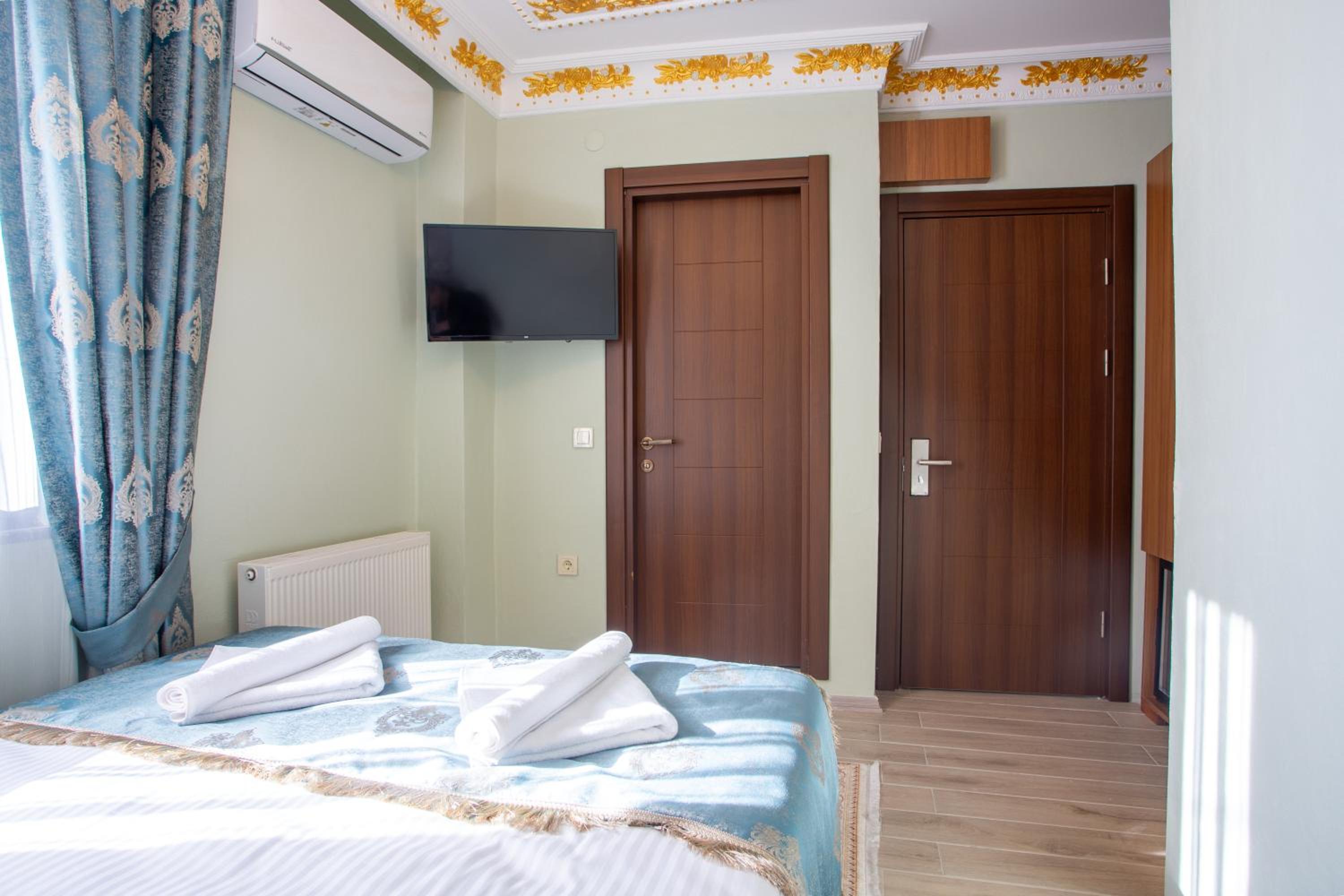 Double Room with Sea View photo 2