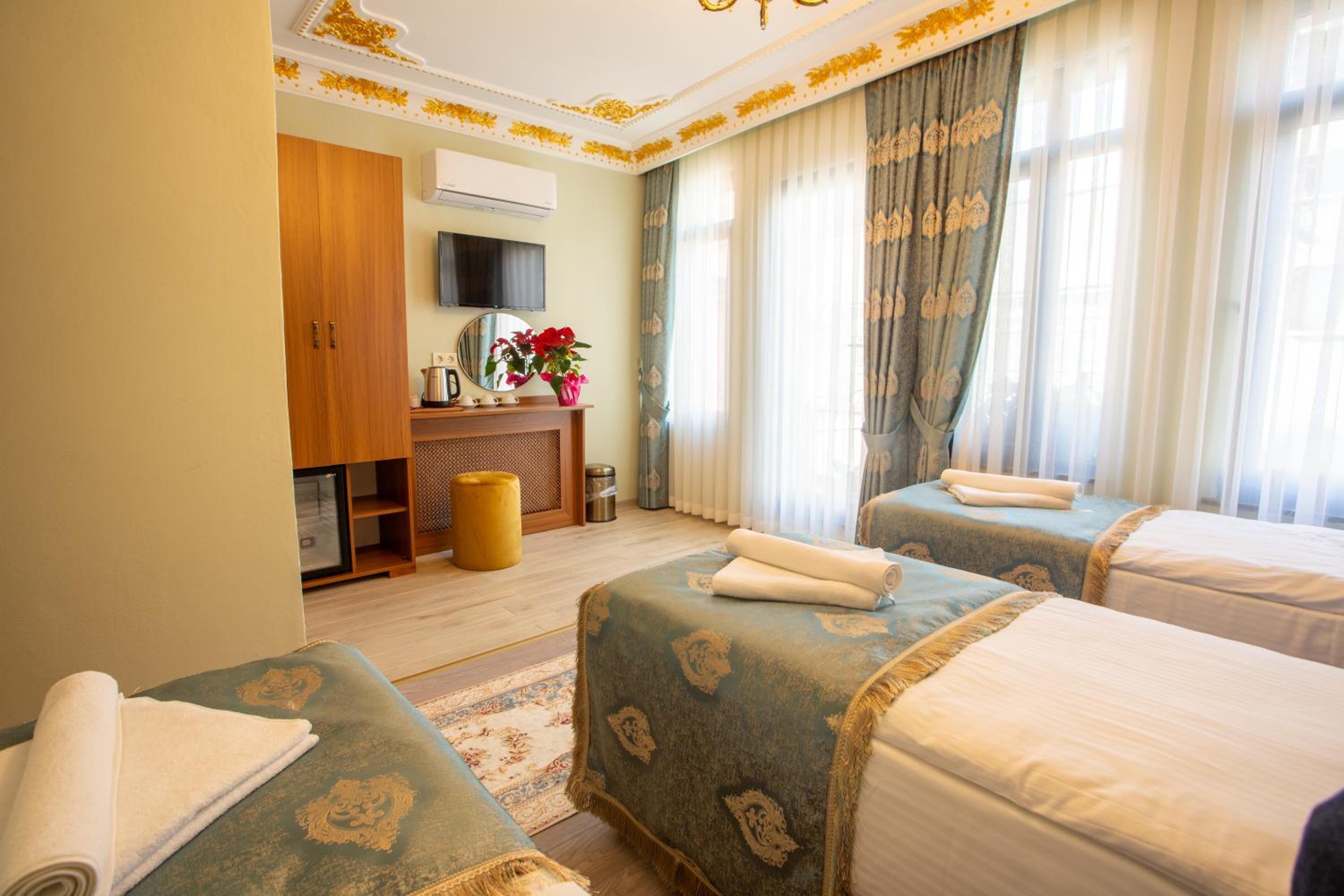 Comfort Triple Room photo 2