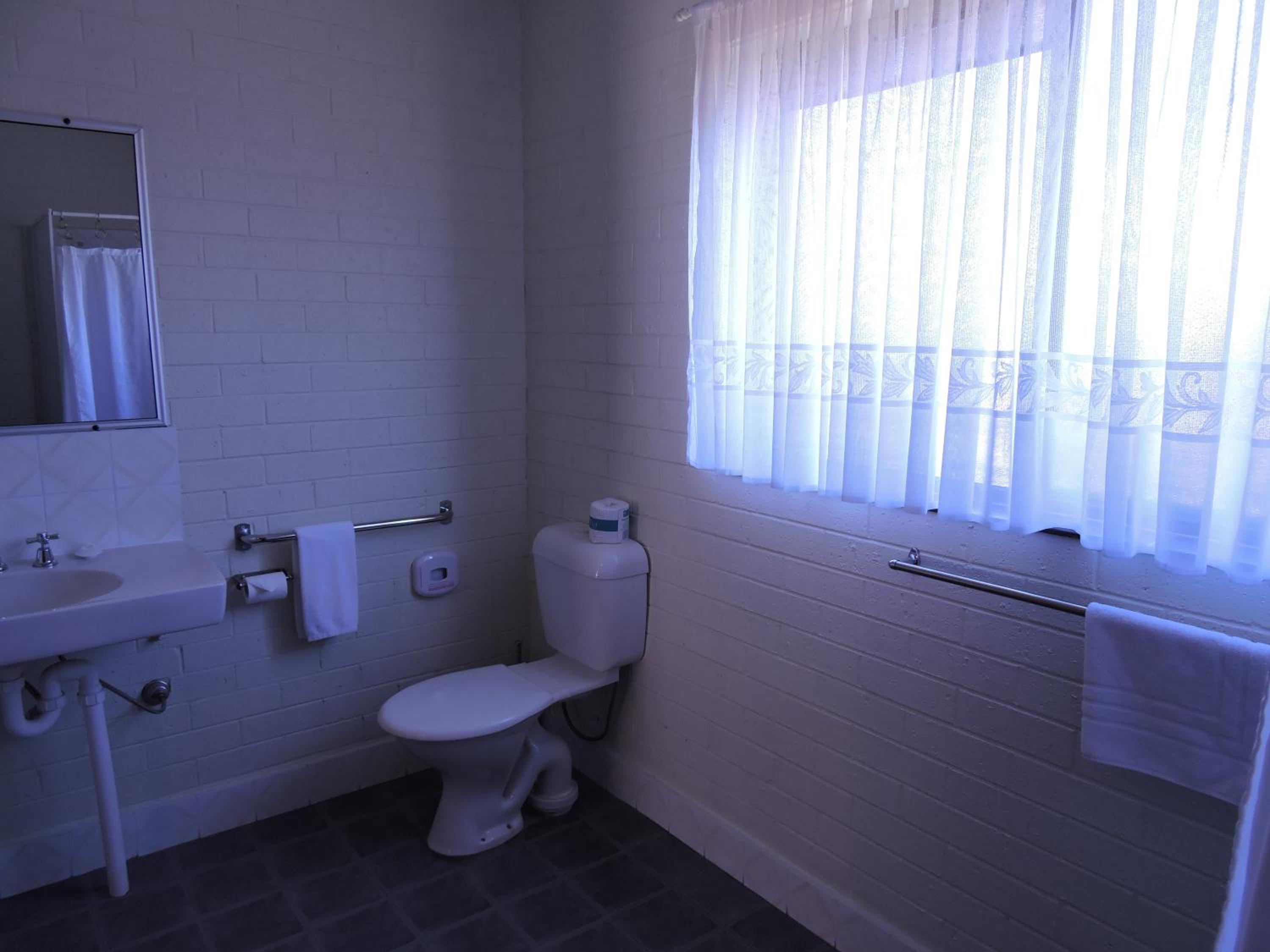 Double or Twin Room - Disability Access photo 3