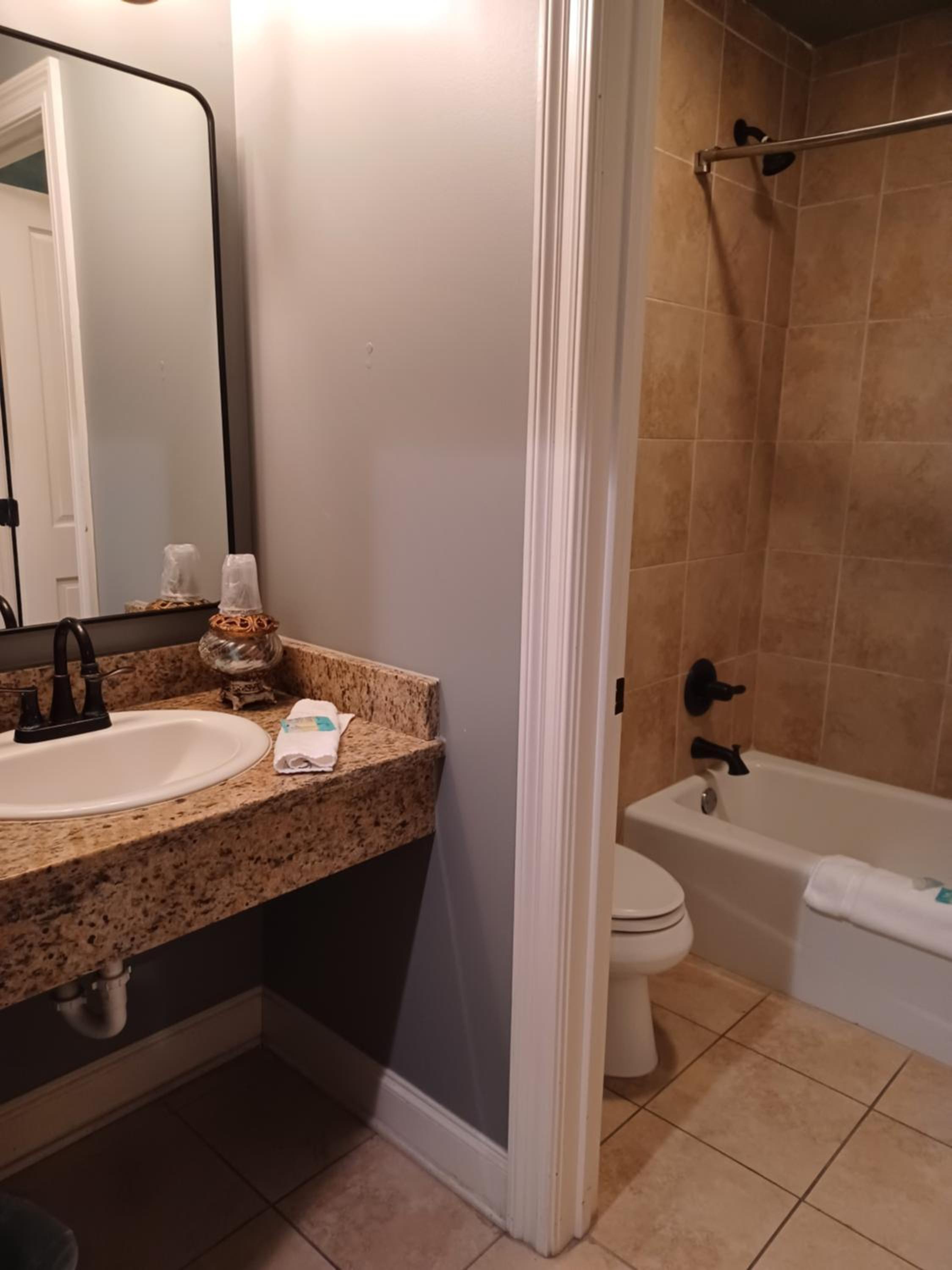 Deluxe Queen Room photo 2