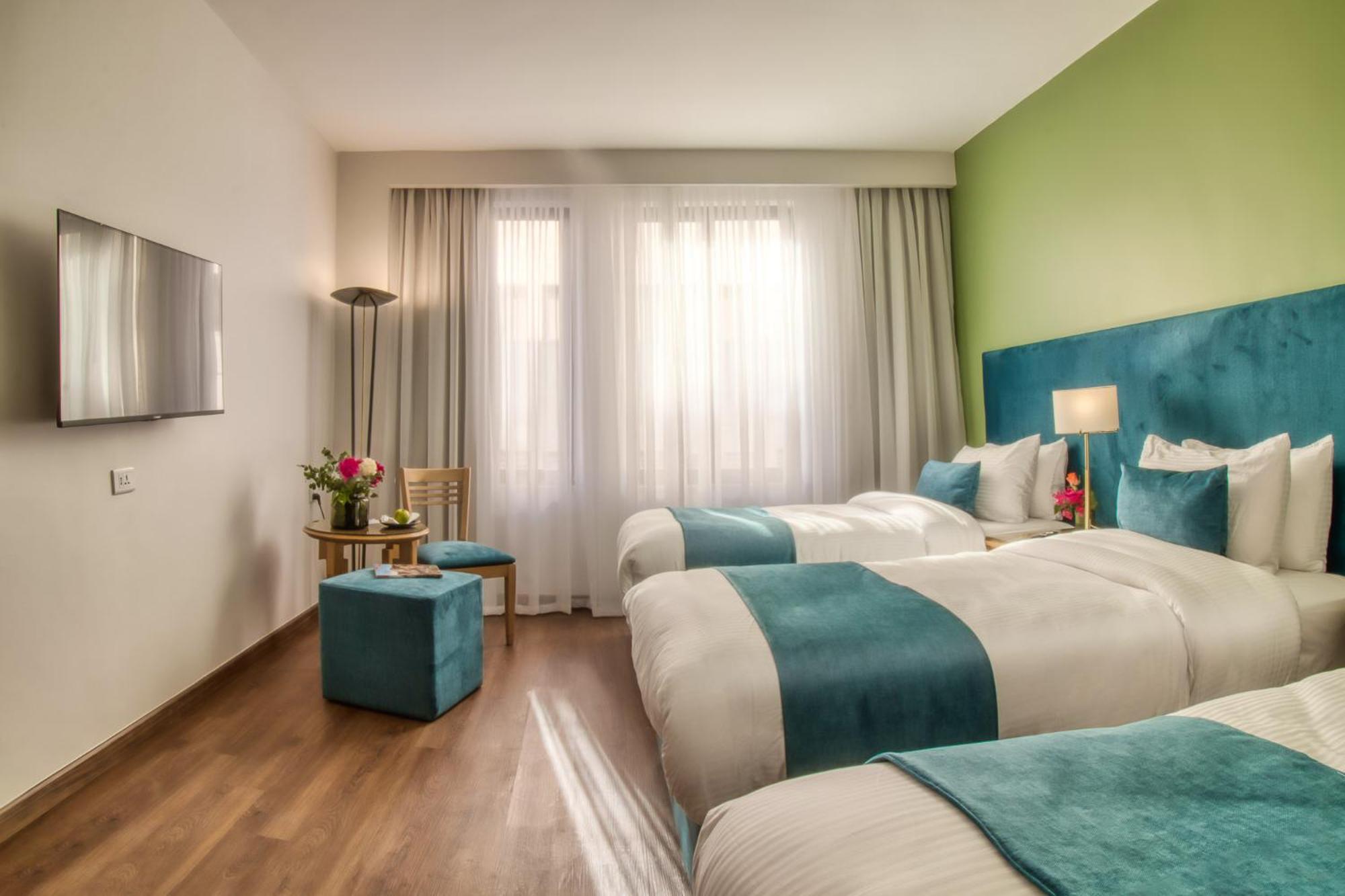 Standard Triple Room - Photo 4