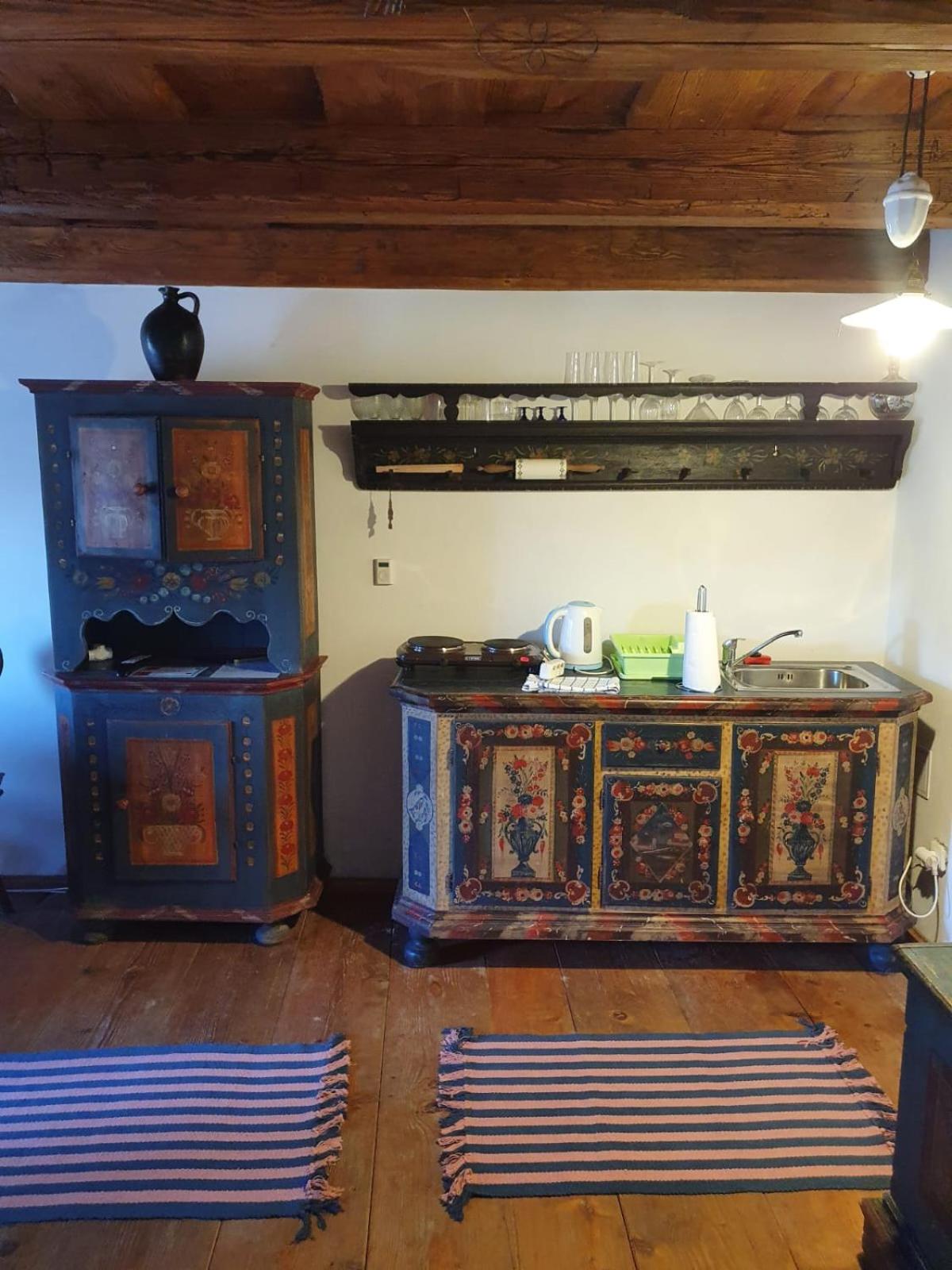  One-Bedroom Studio  photo 2