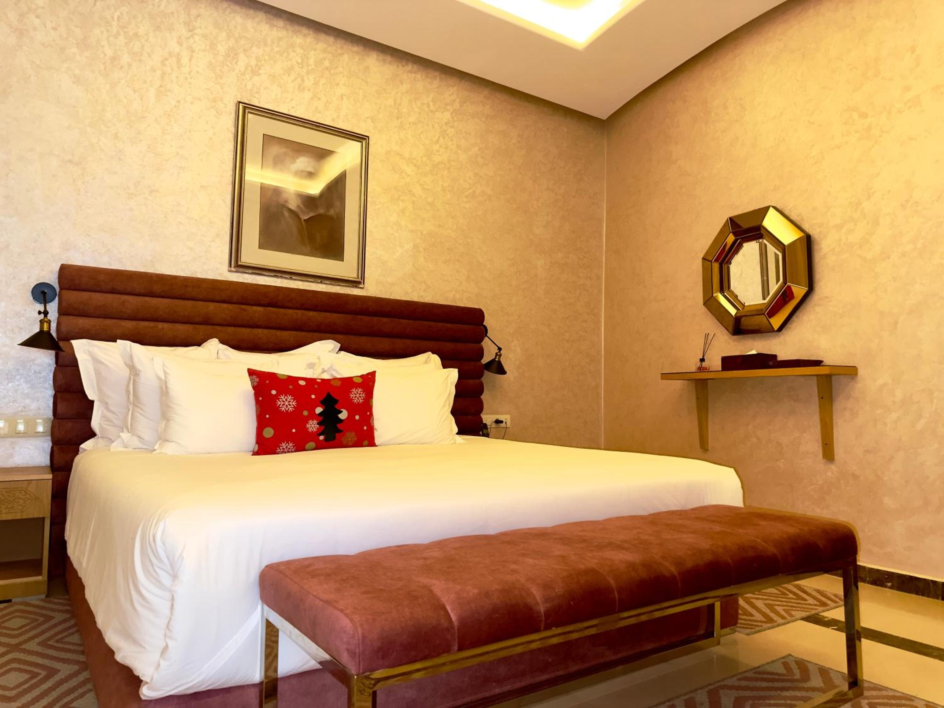 Junior Suite - Photo 13