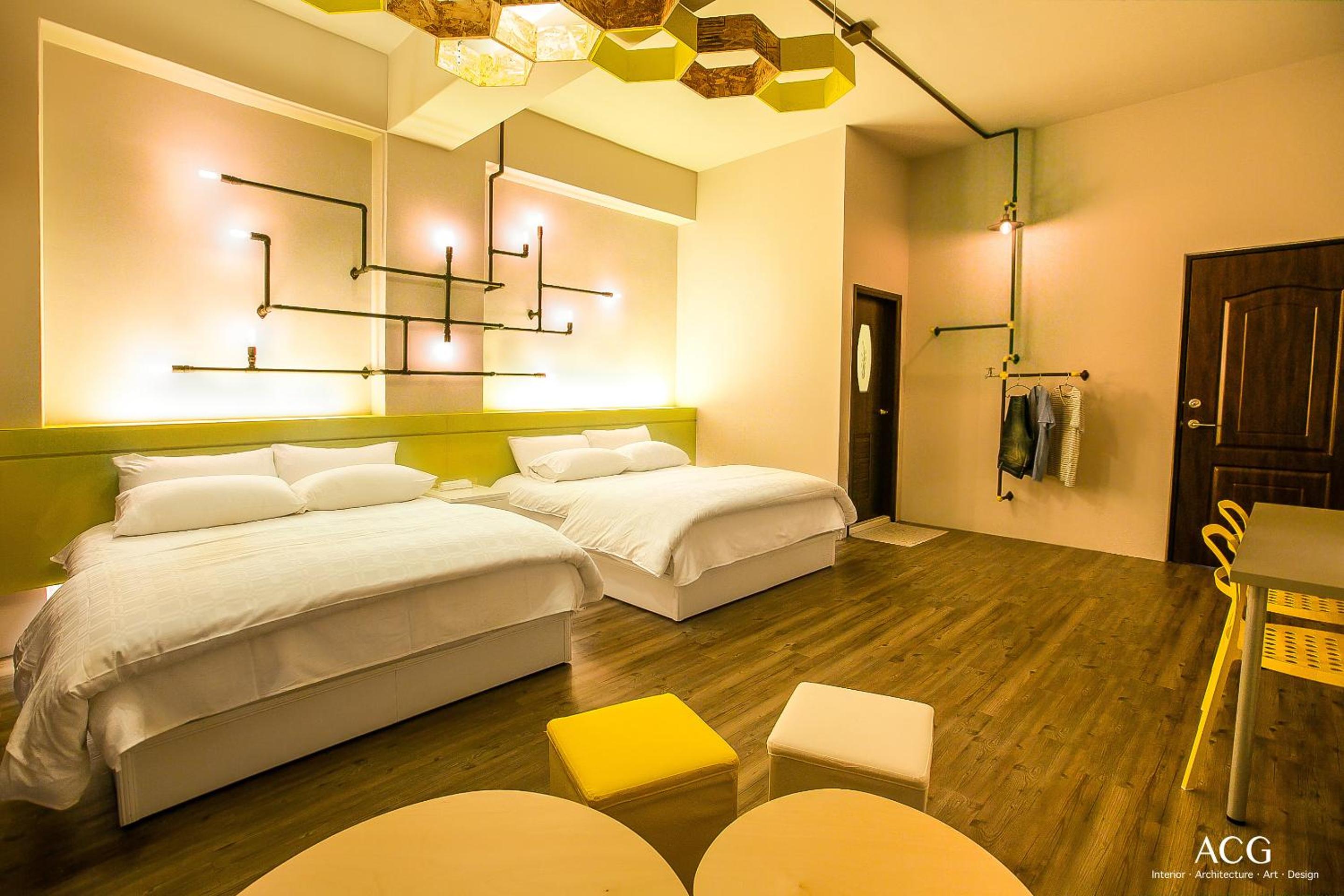 Quadruple Room with Balcony photo 3