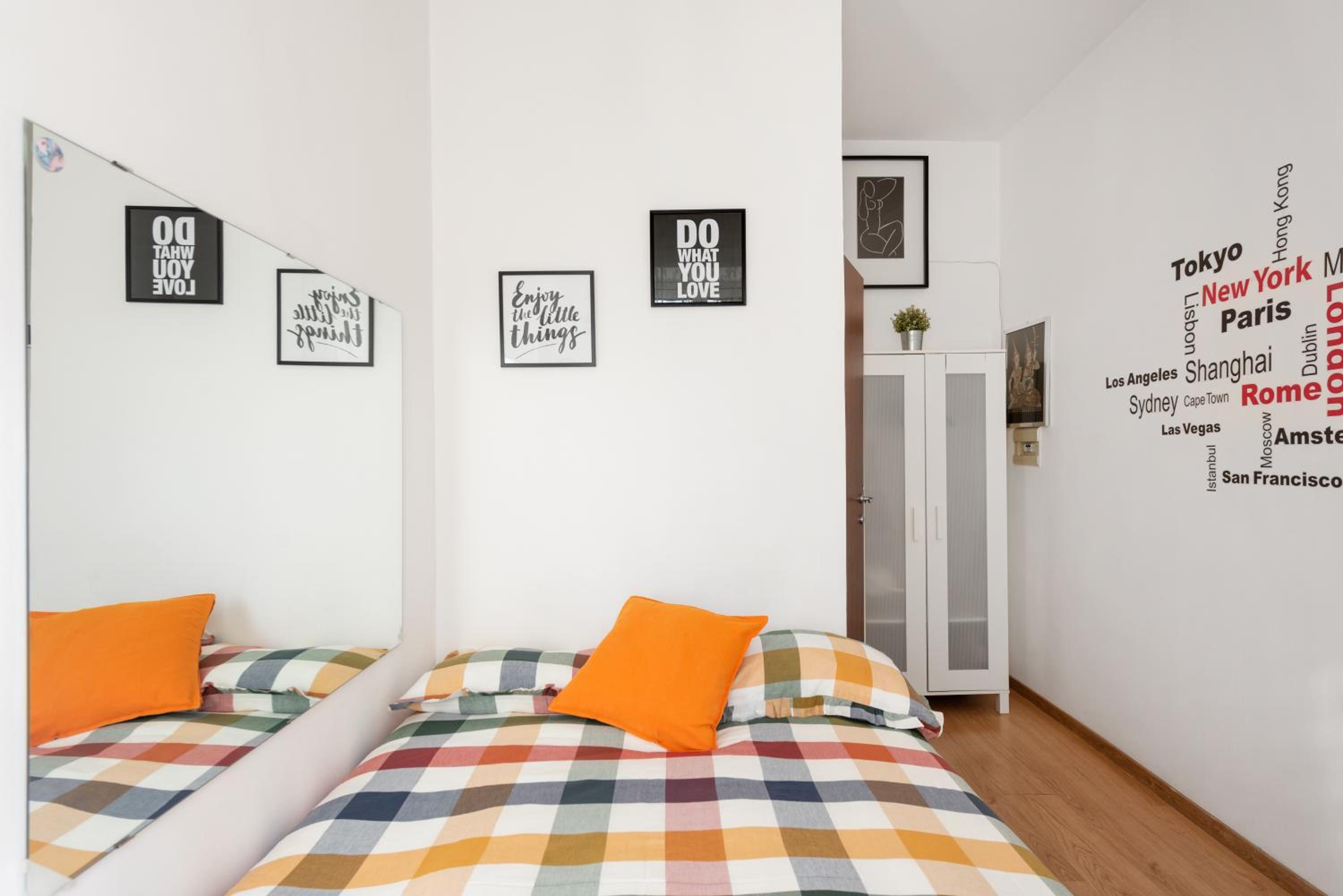 One-Bedroom Apartment