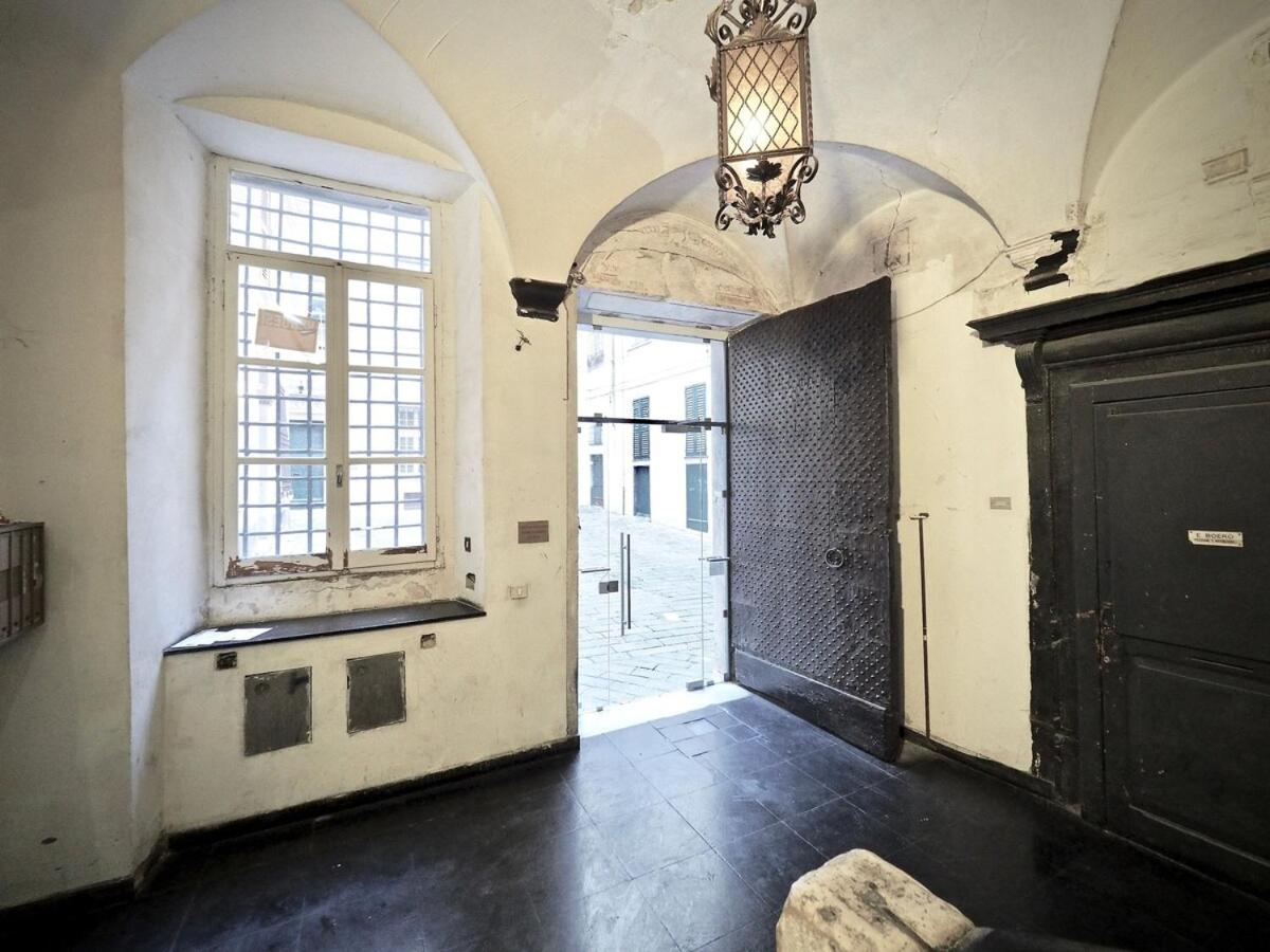 Two-Bedroom Apartment - Photo 2