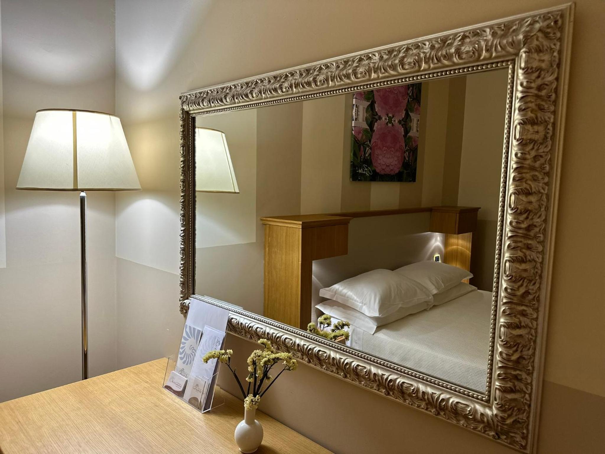 One-Bedroom Apartment (2 Adults + 1 Child) - Photo 1