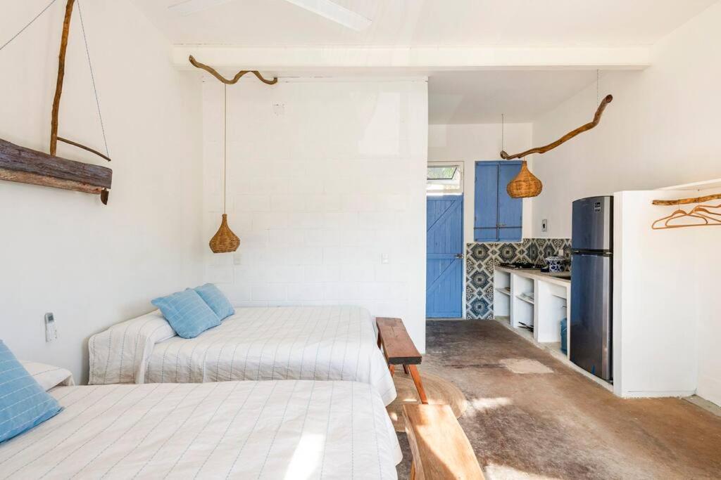 One-Bedroom House photo 1