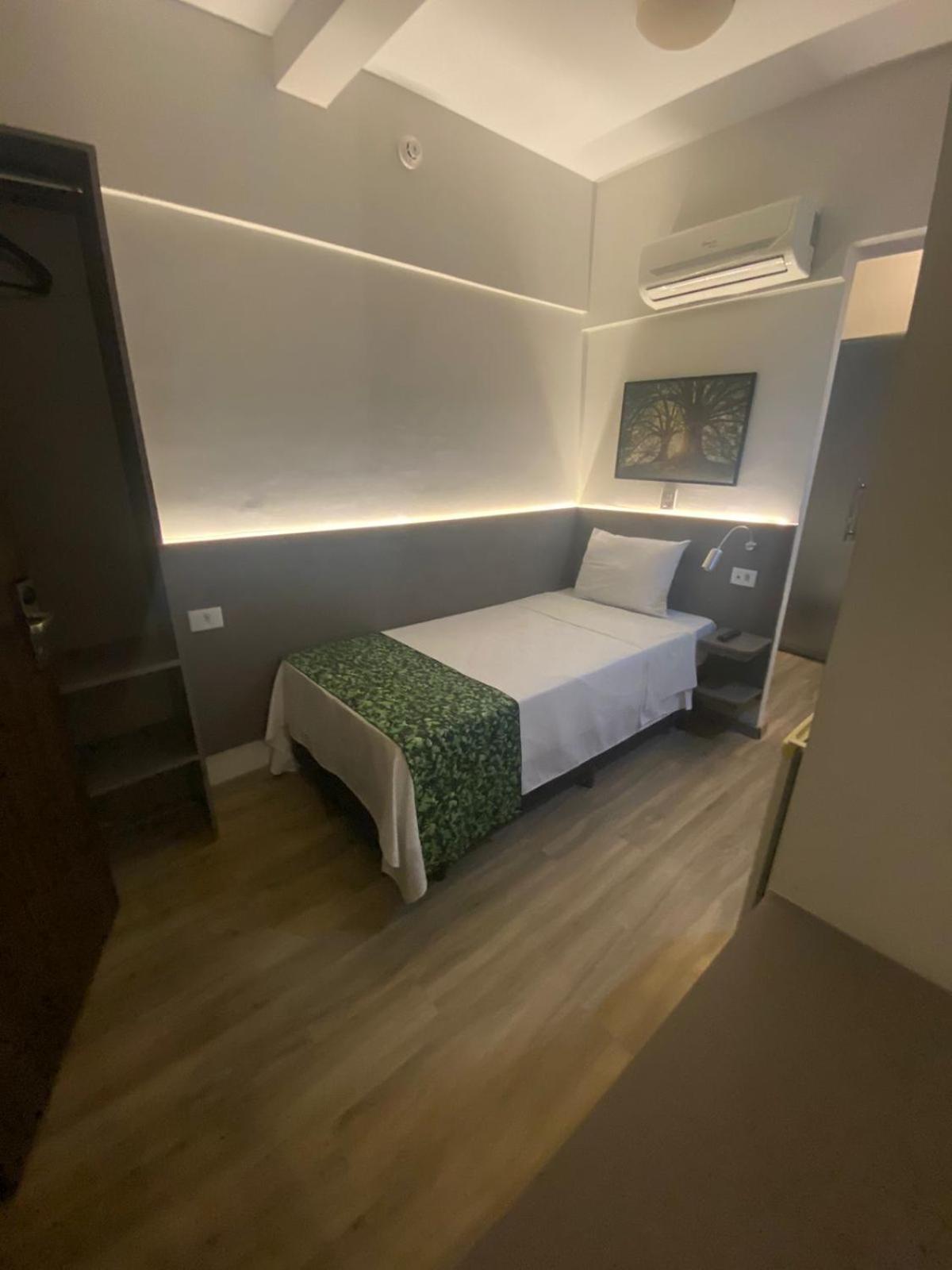 Standard Twin Room photo 3