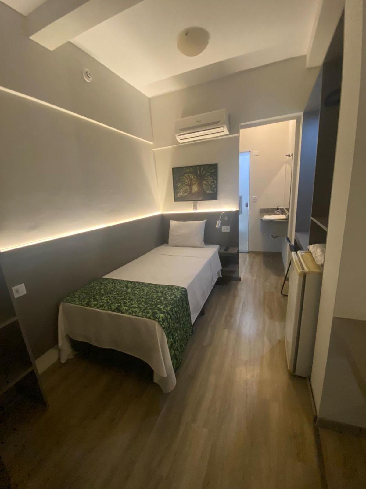 Standard Twin Room photo 1