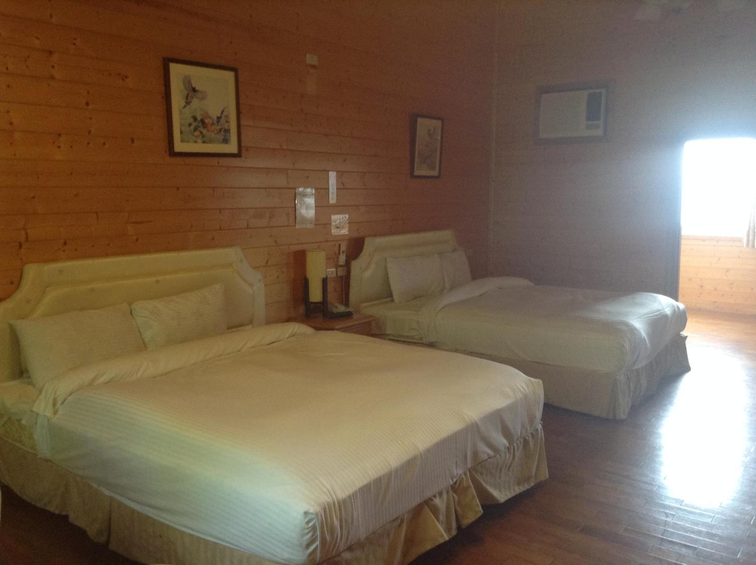 Chalet (4 Adults) photo 2