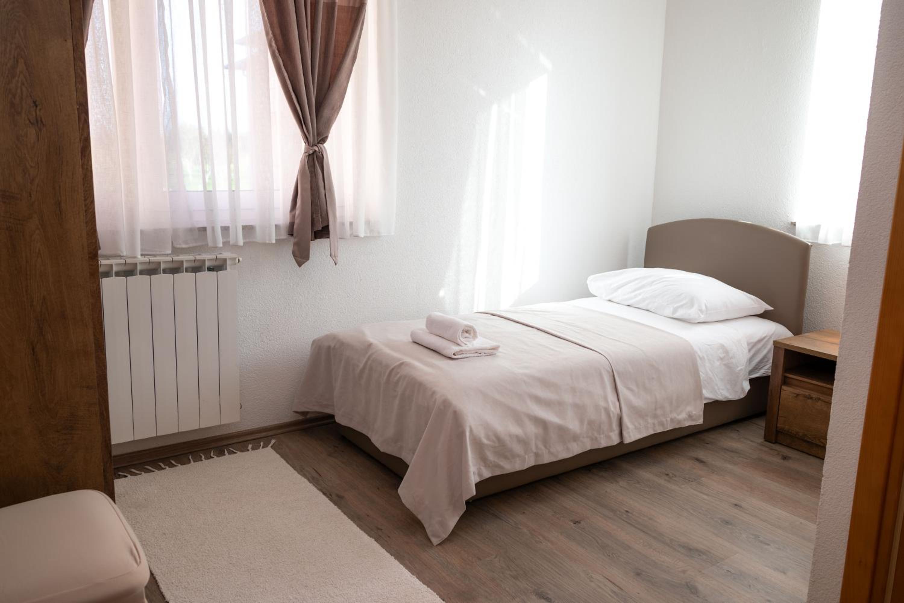 Single Room With Private Bathroom