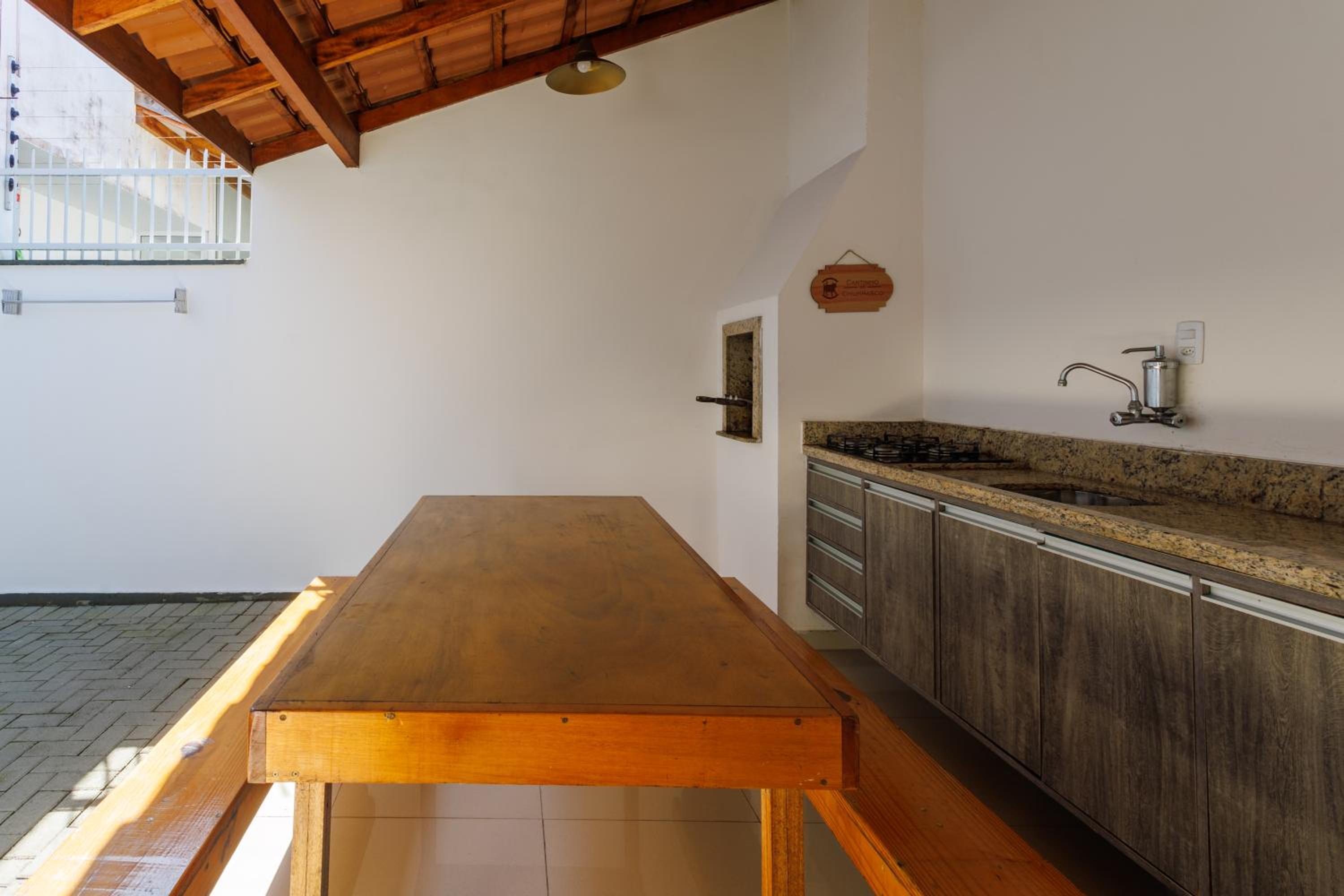 Two-Bedroom Apartment - Photo 23