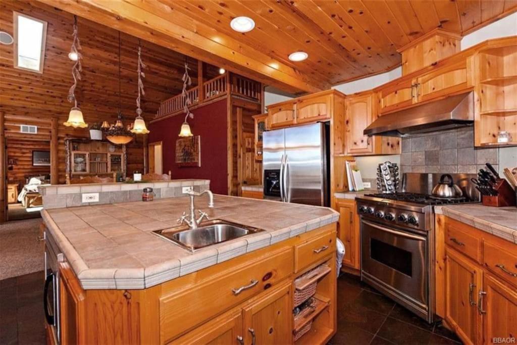 Three-Bedroom House - Photo 20