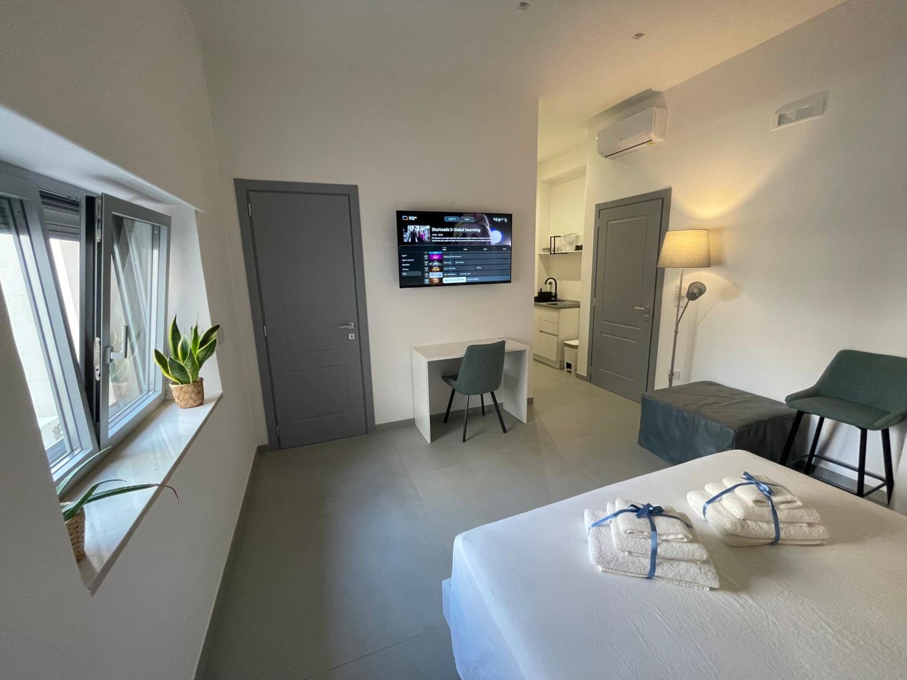 Studio Apartment