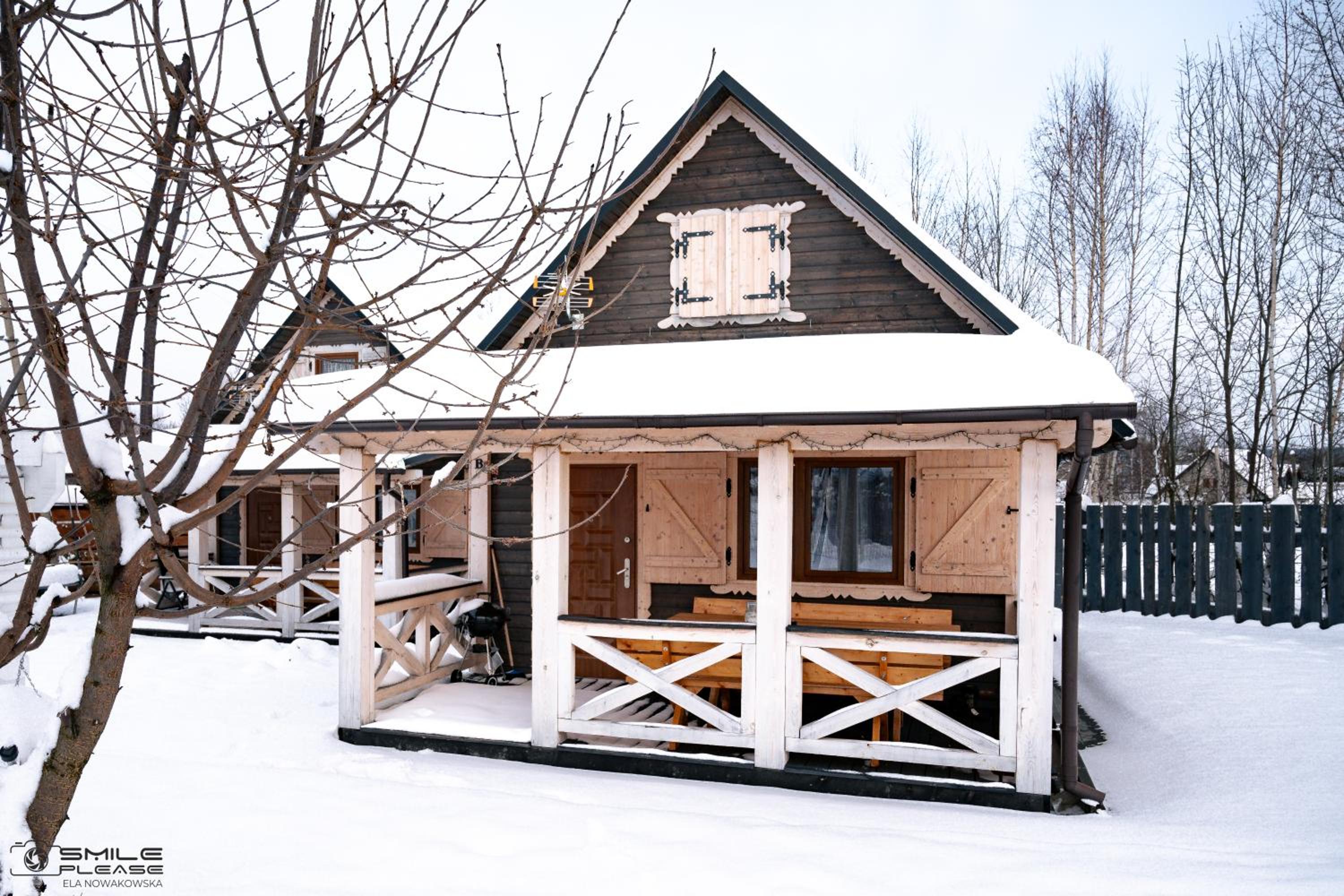 Three-Bedroom House photo 3