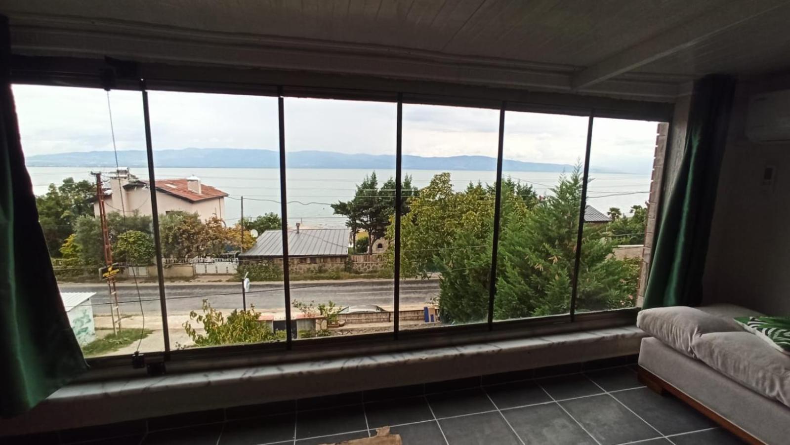 Suite with Lake View photo 3