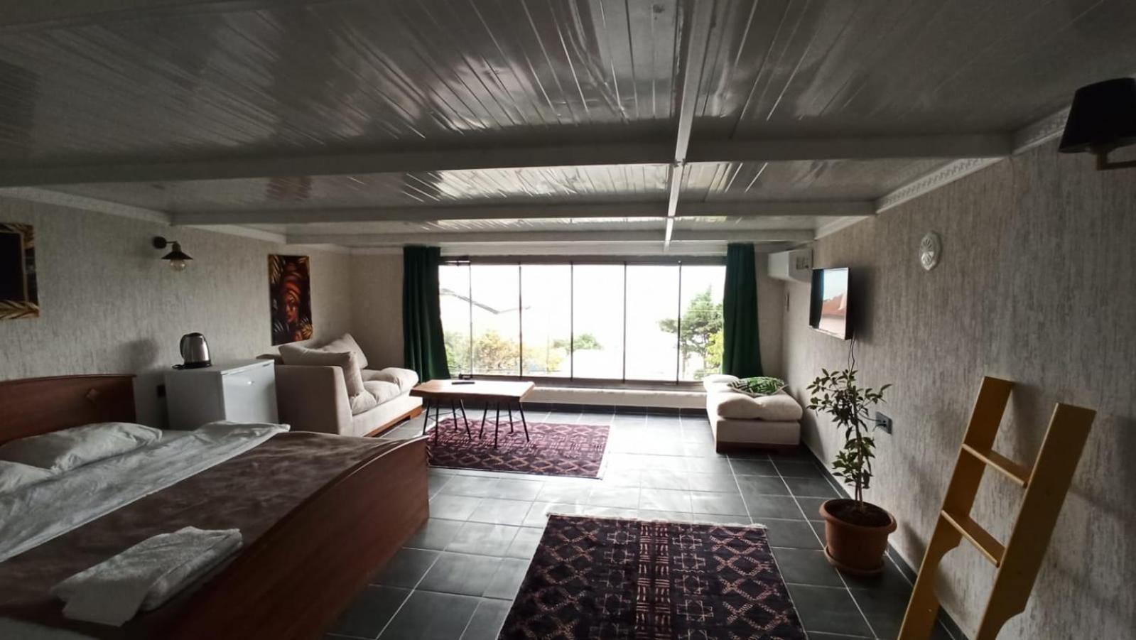 Suite with Lake View photo 1