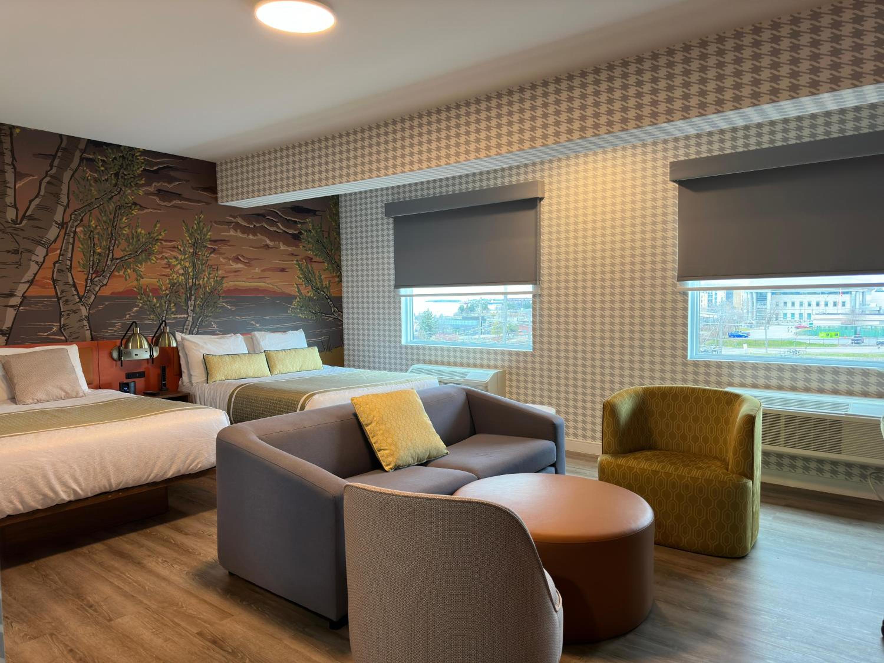 Queen Suite with Two Queen Beds - Photo 1
