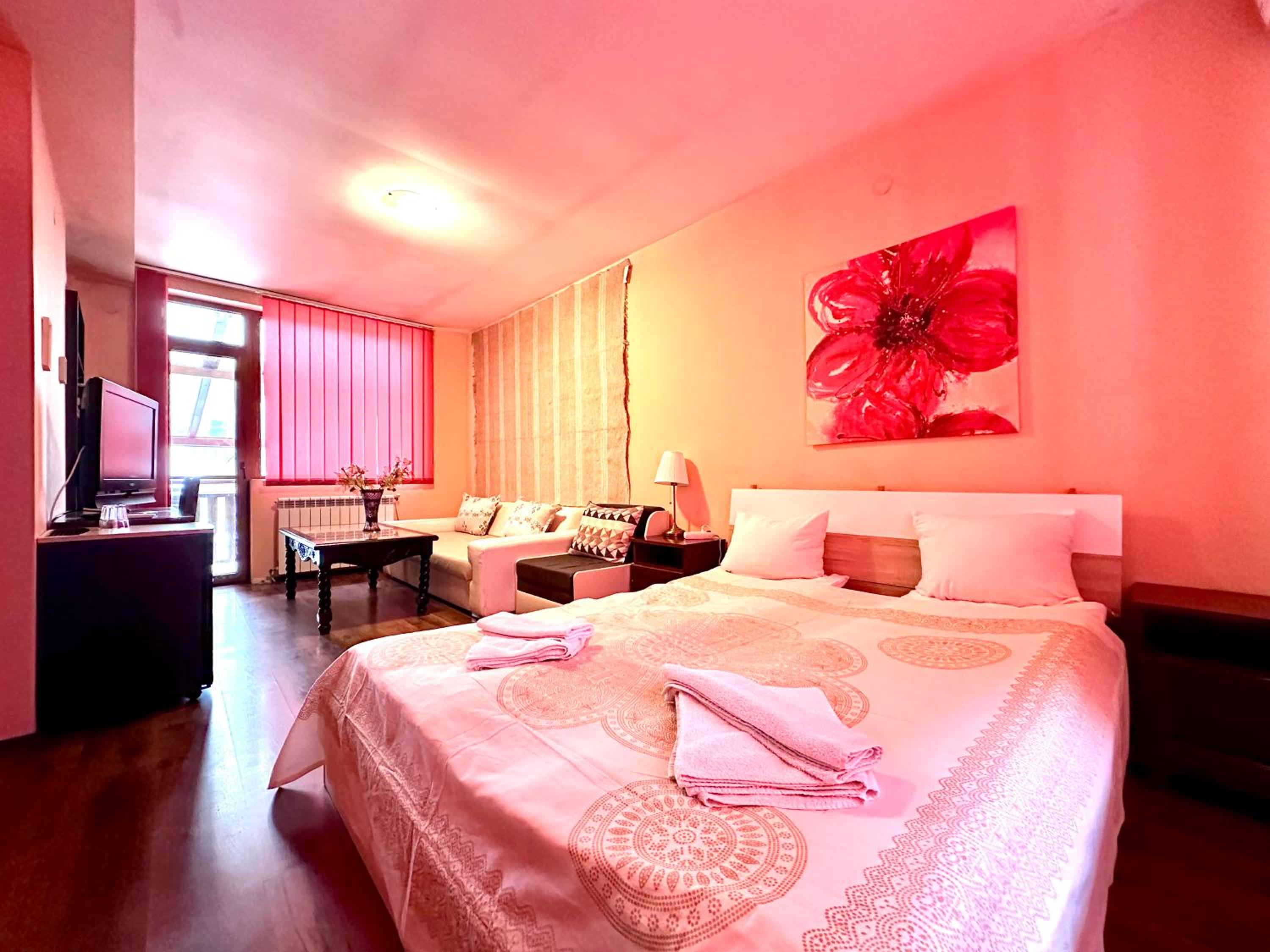 Deluxe Double Room with Pool Access photo 3