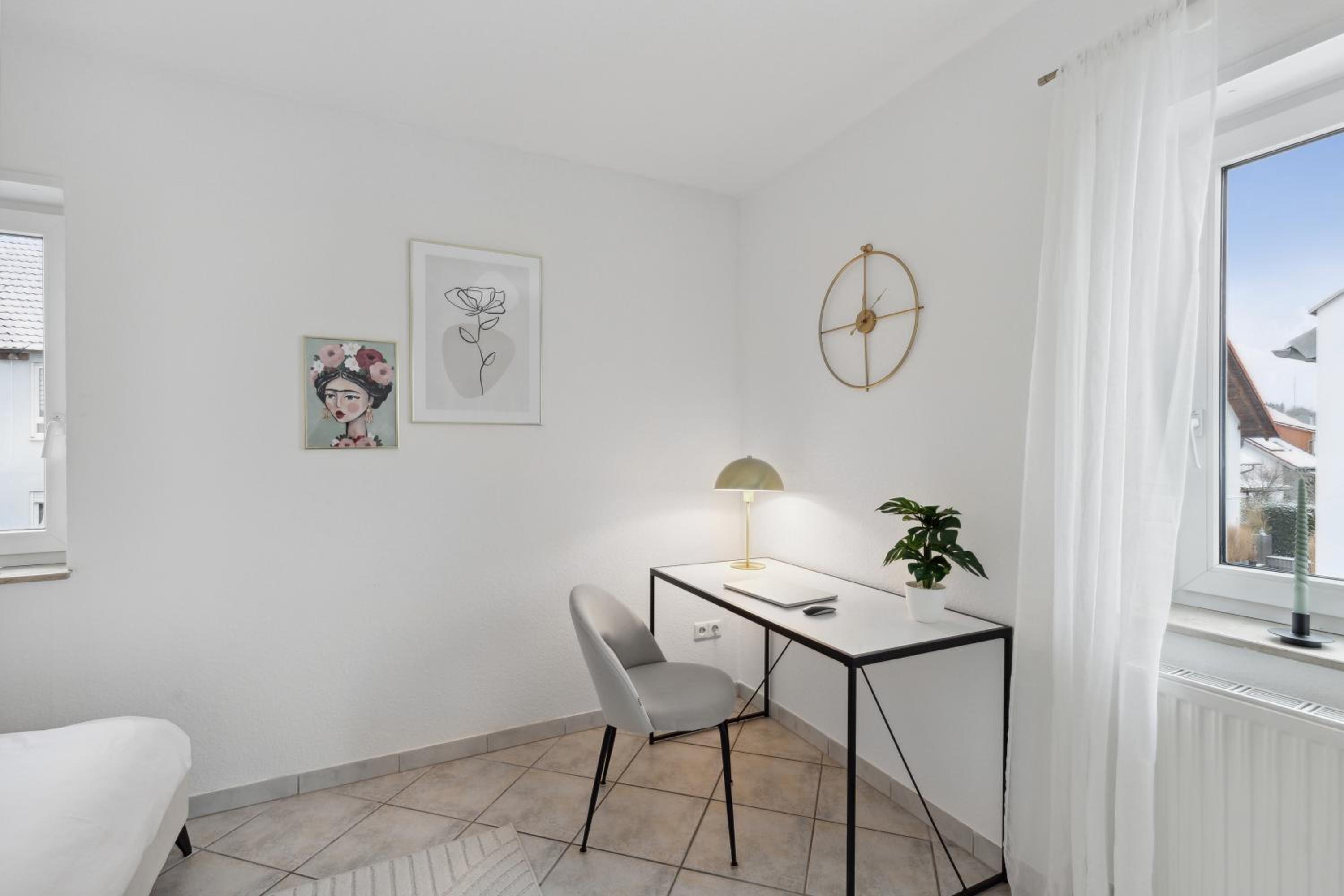 Three-Bedroom House photo 2
