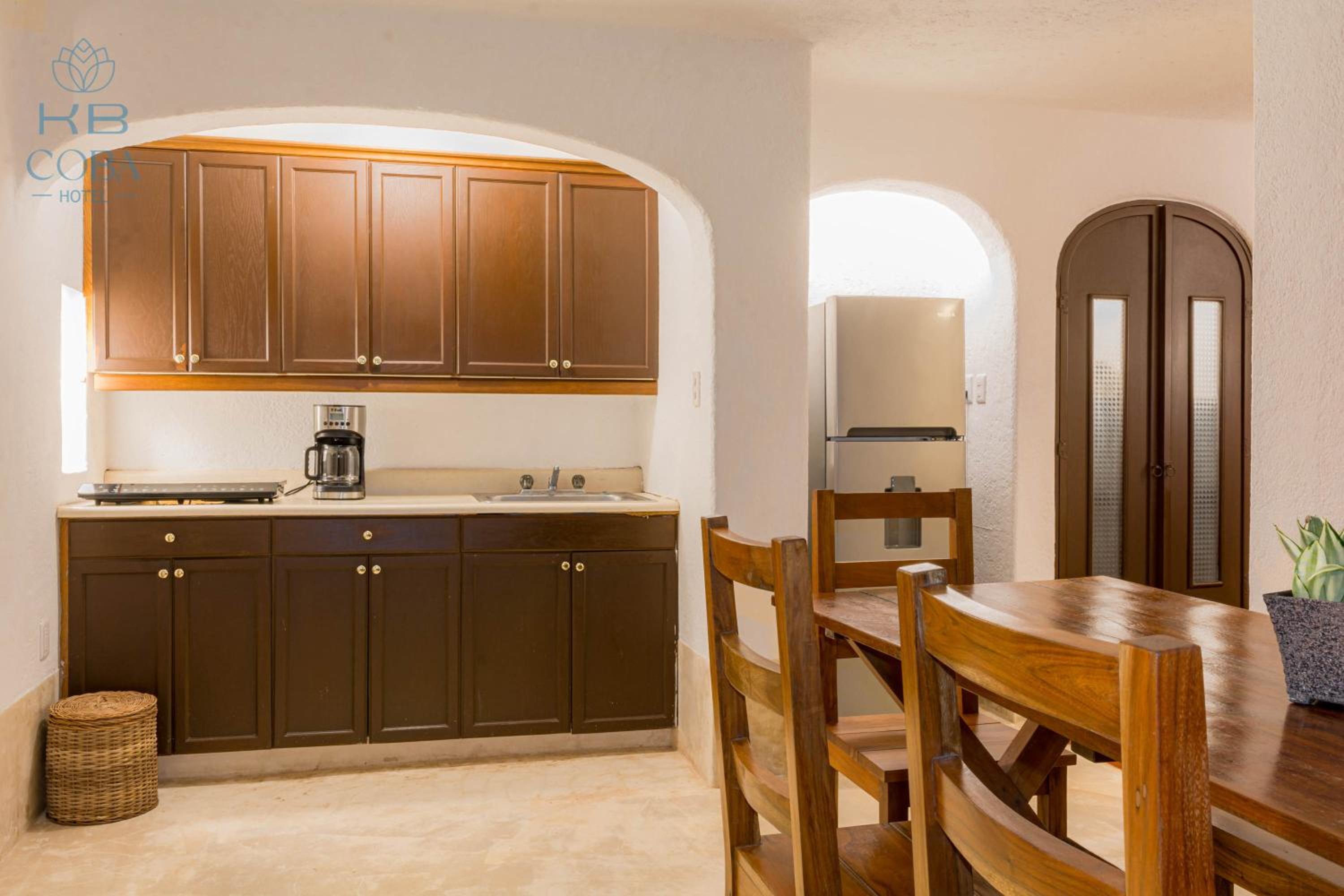 Superior Suite - Photo 12