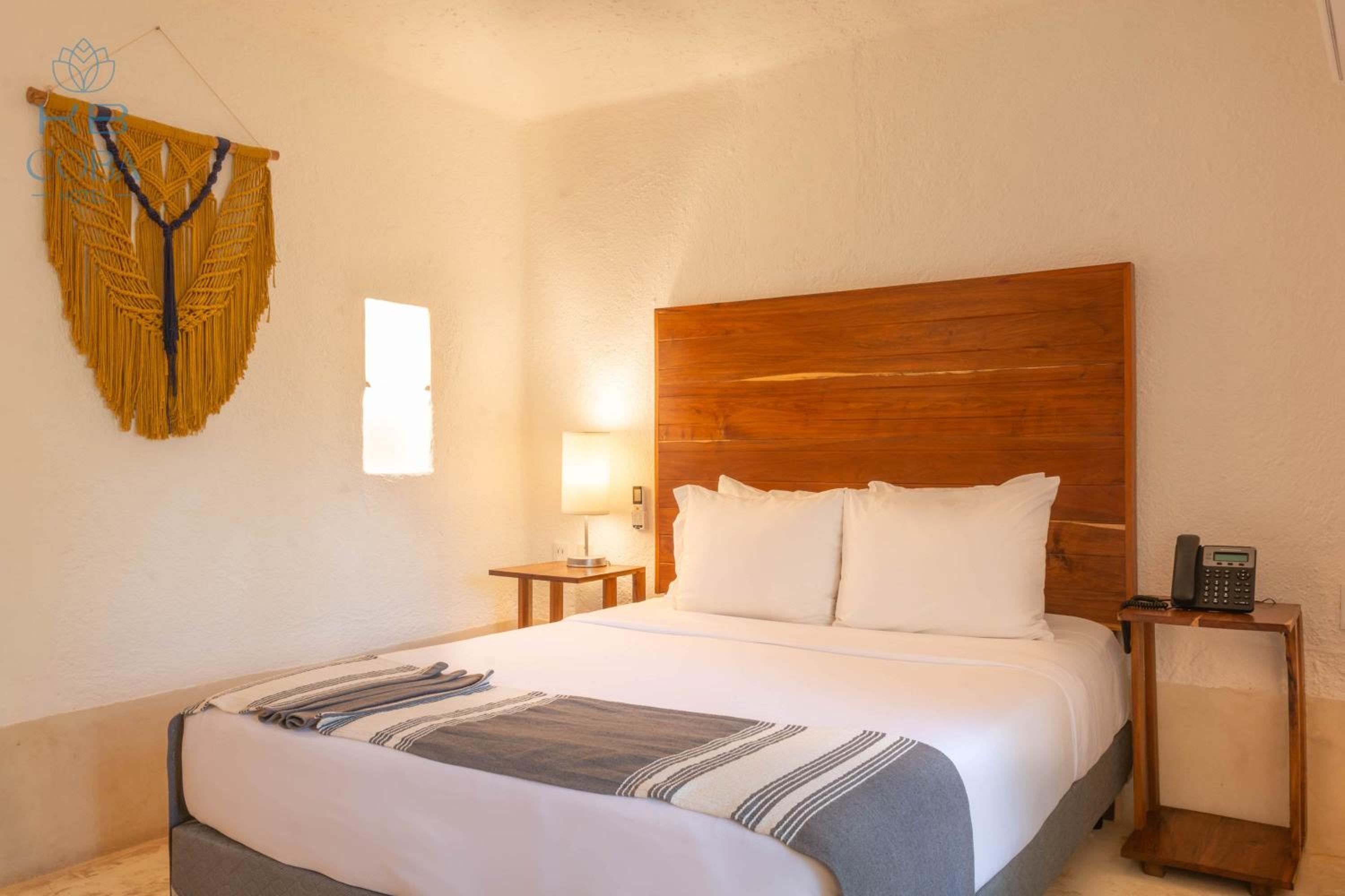 Deluxe Room - Photo 1