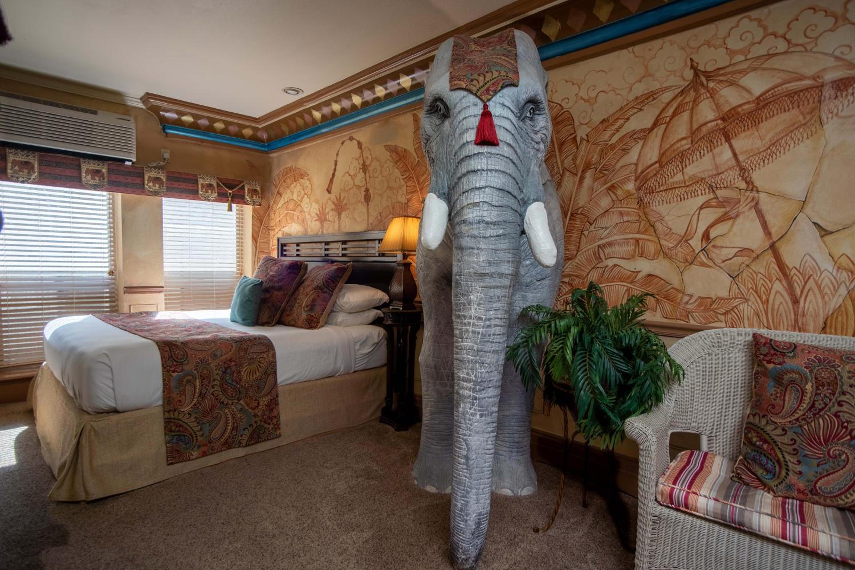 Deluxe Double Room with Bath