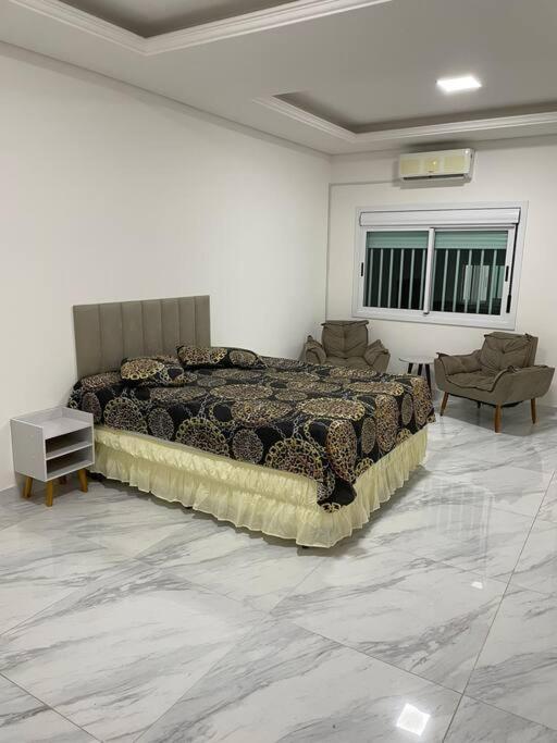 Three-Bedroom House photo 2