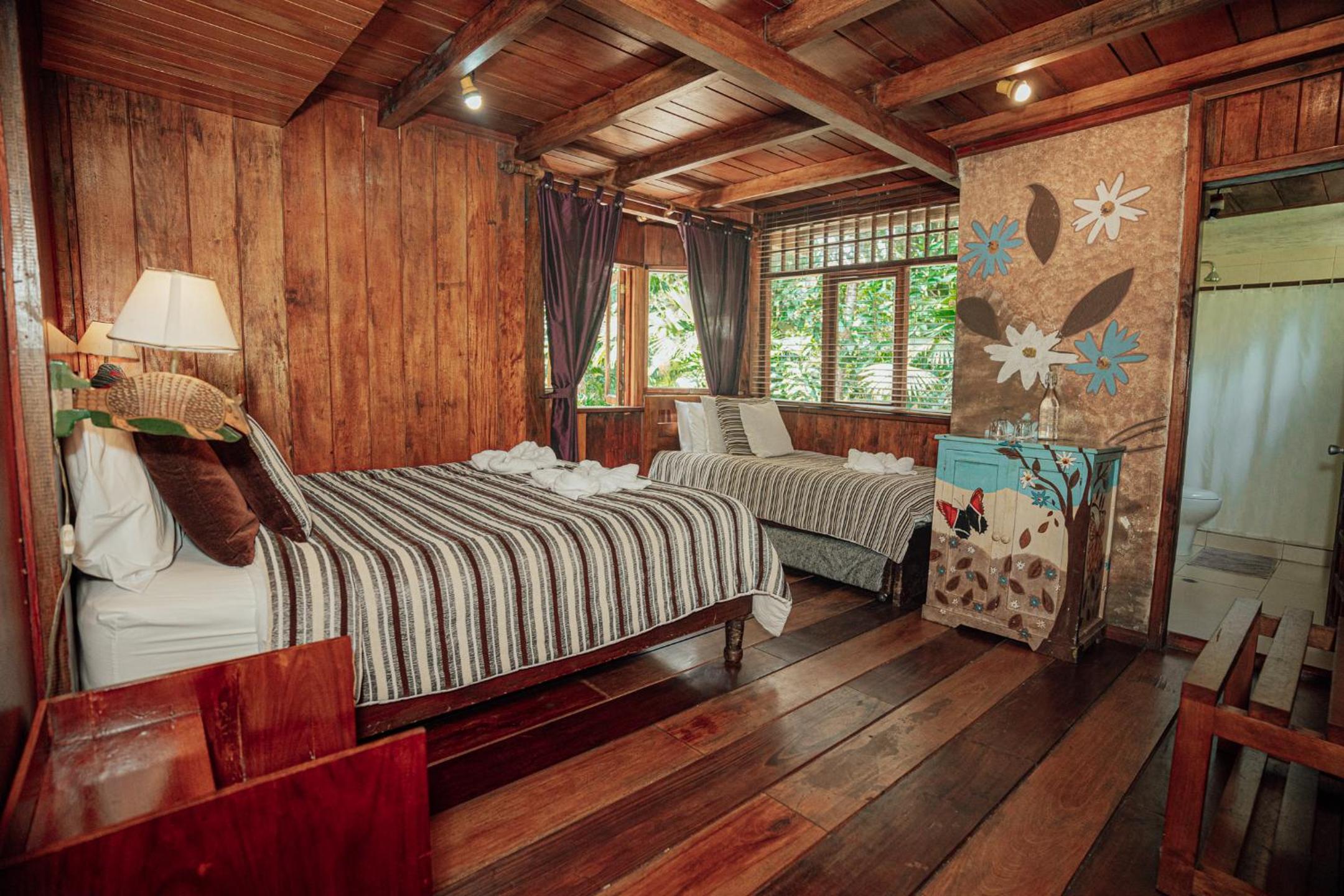 Large Double or Twin Room photo 1
