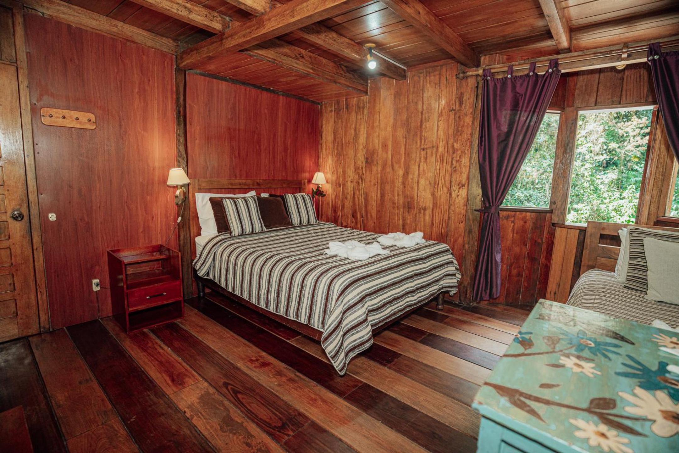 Large Double or Twin Room photo 2