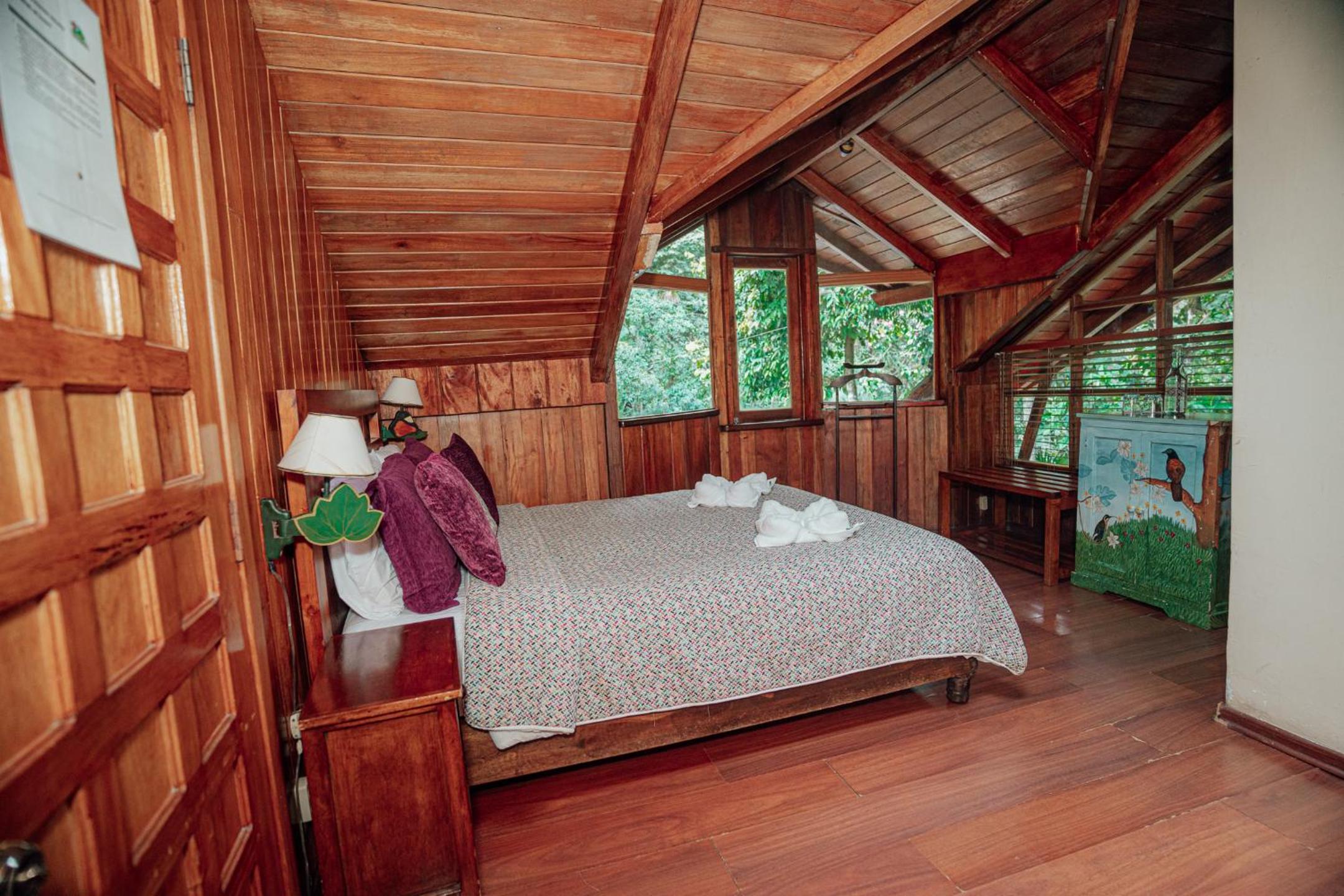 Large Double or Twin Room photo 3