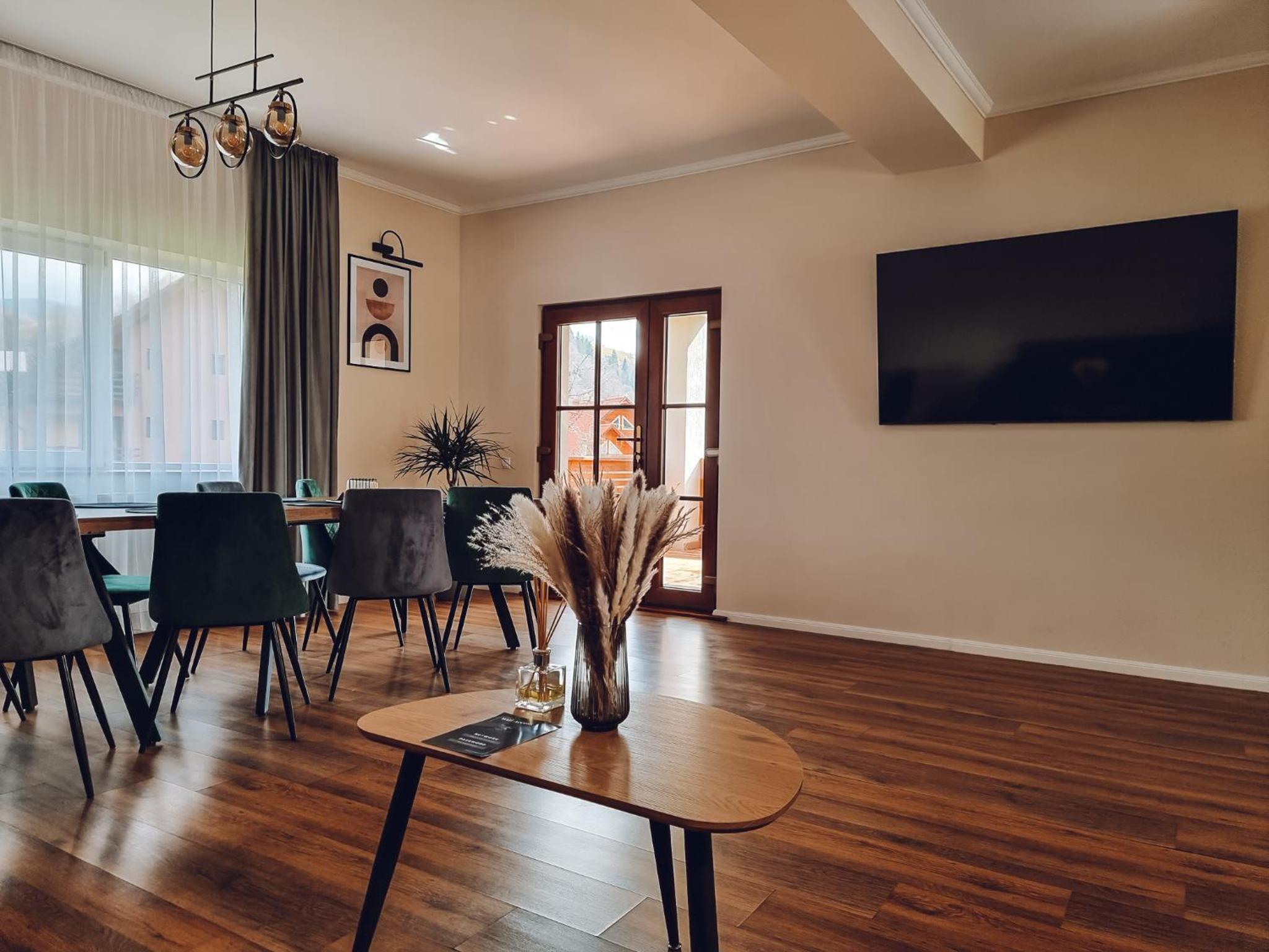 Four-Bedroom House photo 1