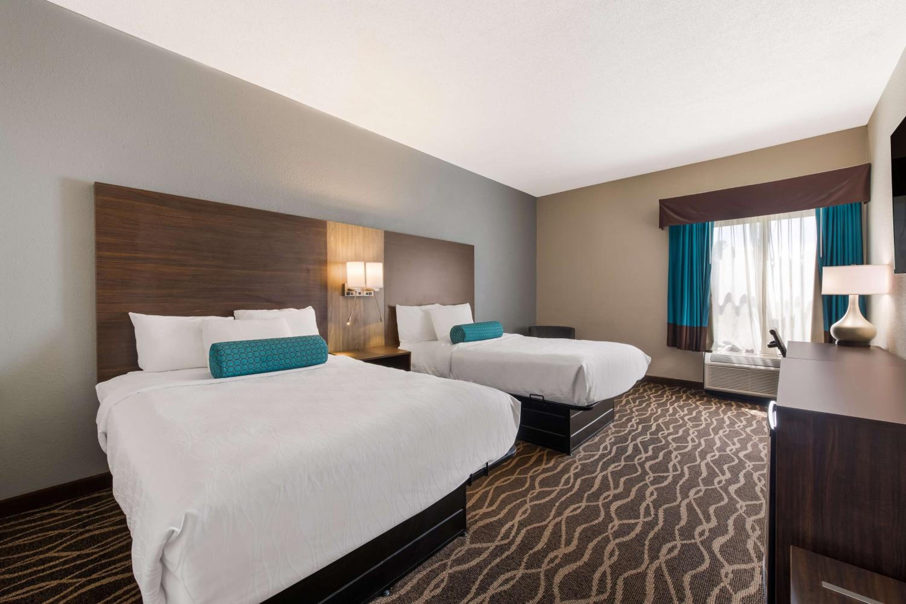 Double Room with Two Double Beds - Photo 1