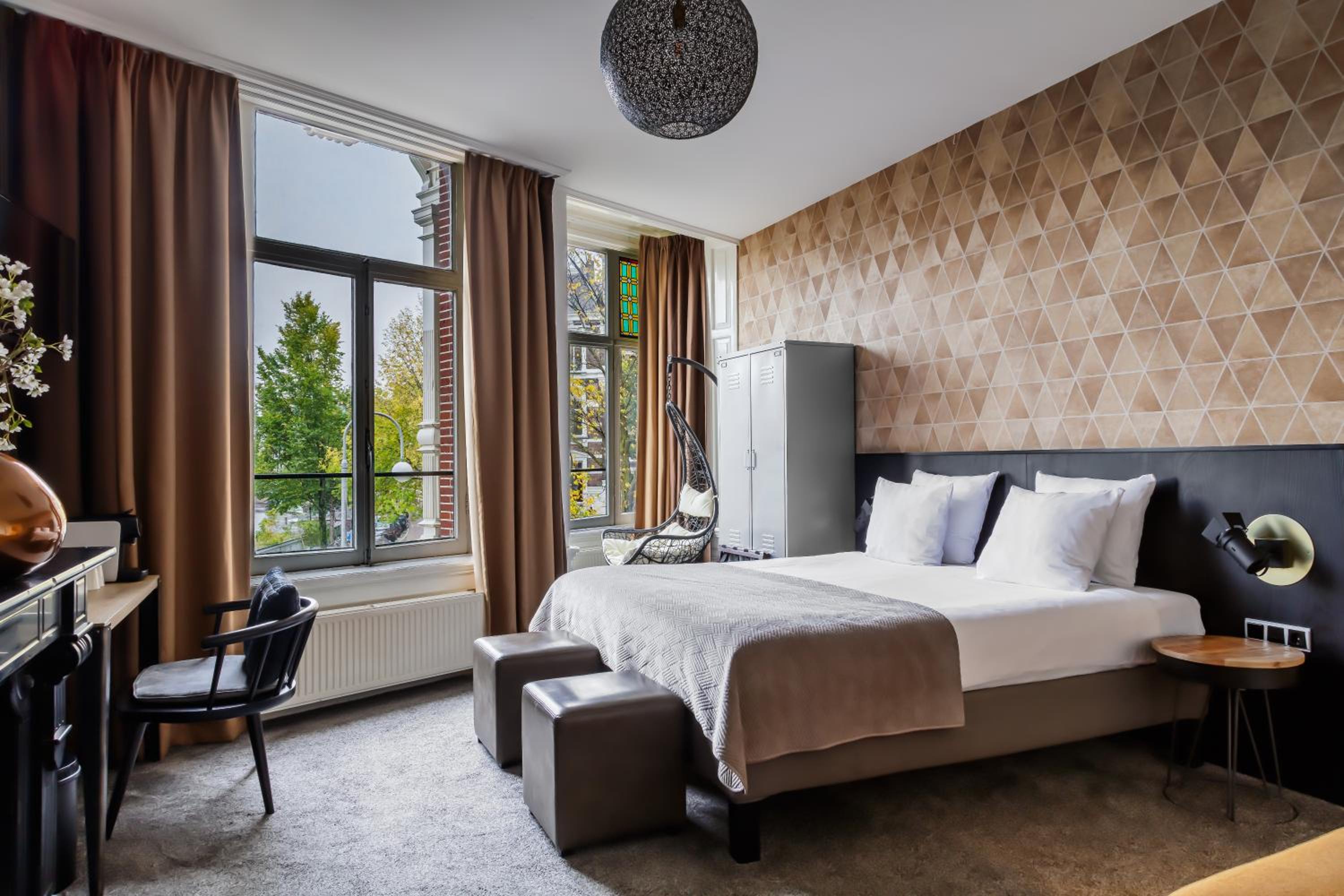 Deluxe Double Room with Canal View photo 1