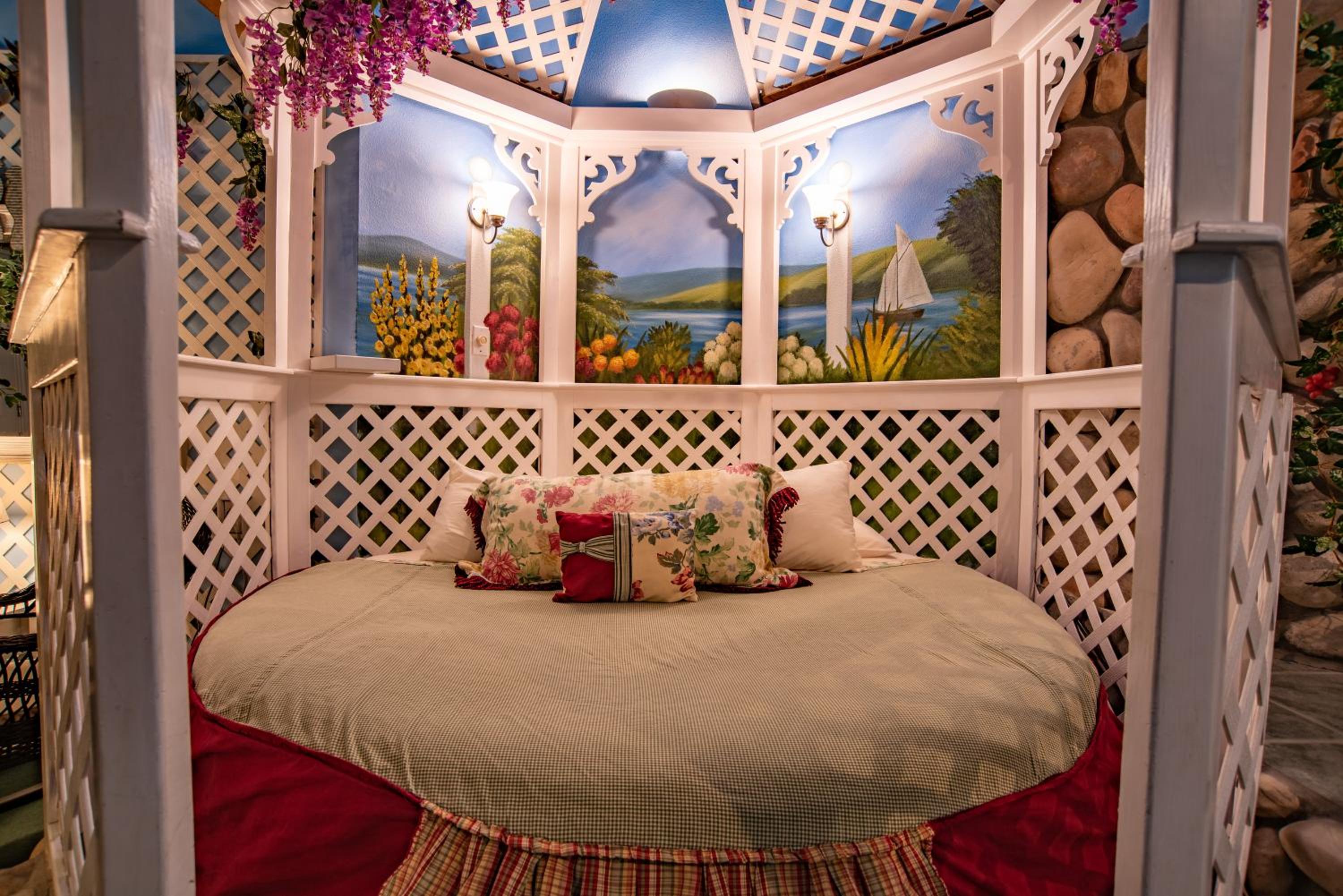 Standard Double Room with Fan photo 2