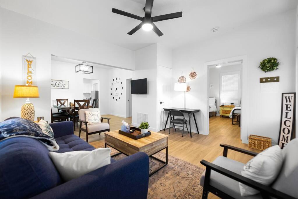 Family Room photo 1