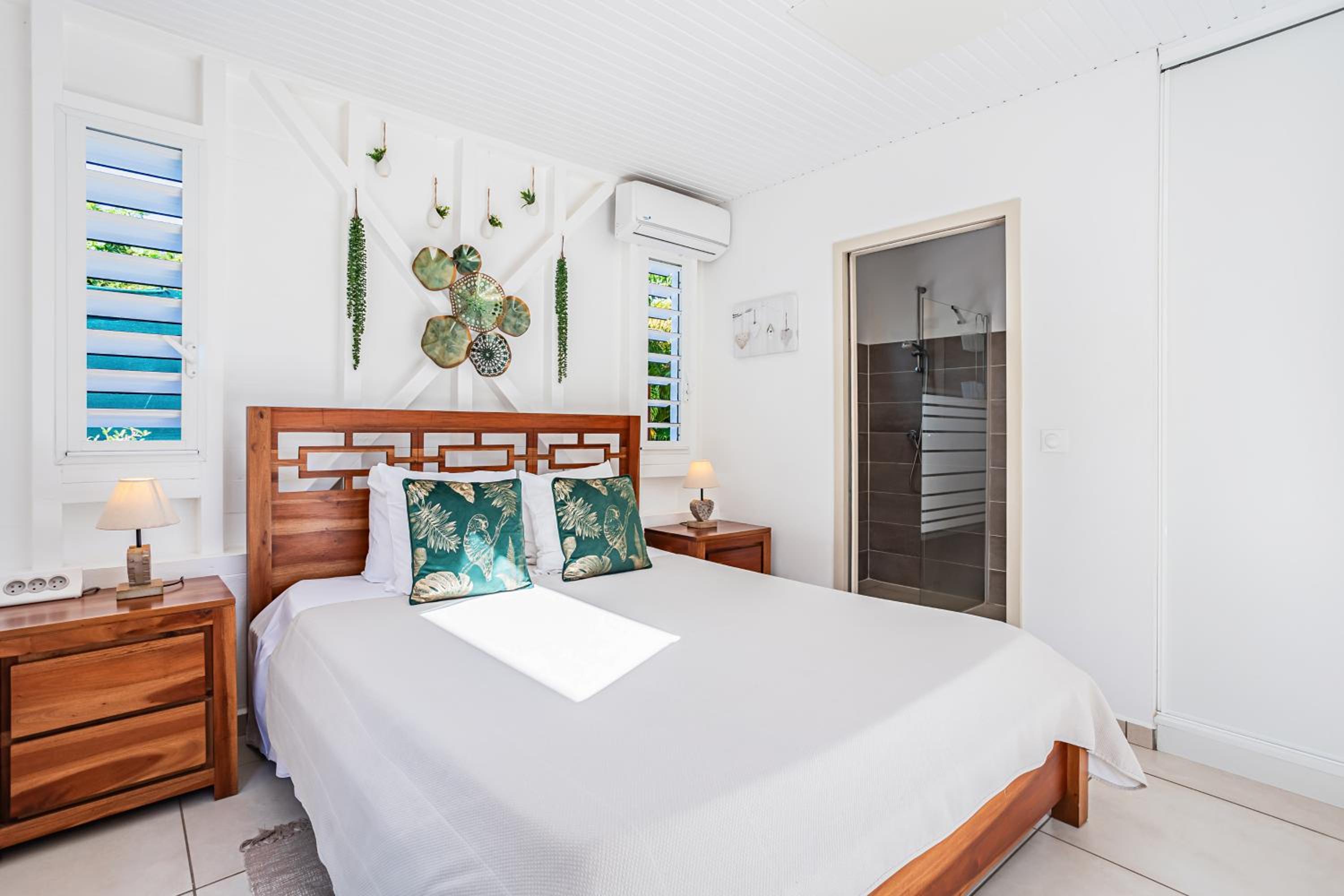 One-Bedroom House photo 1