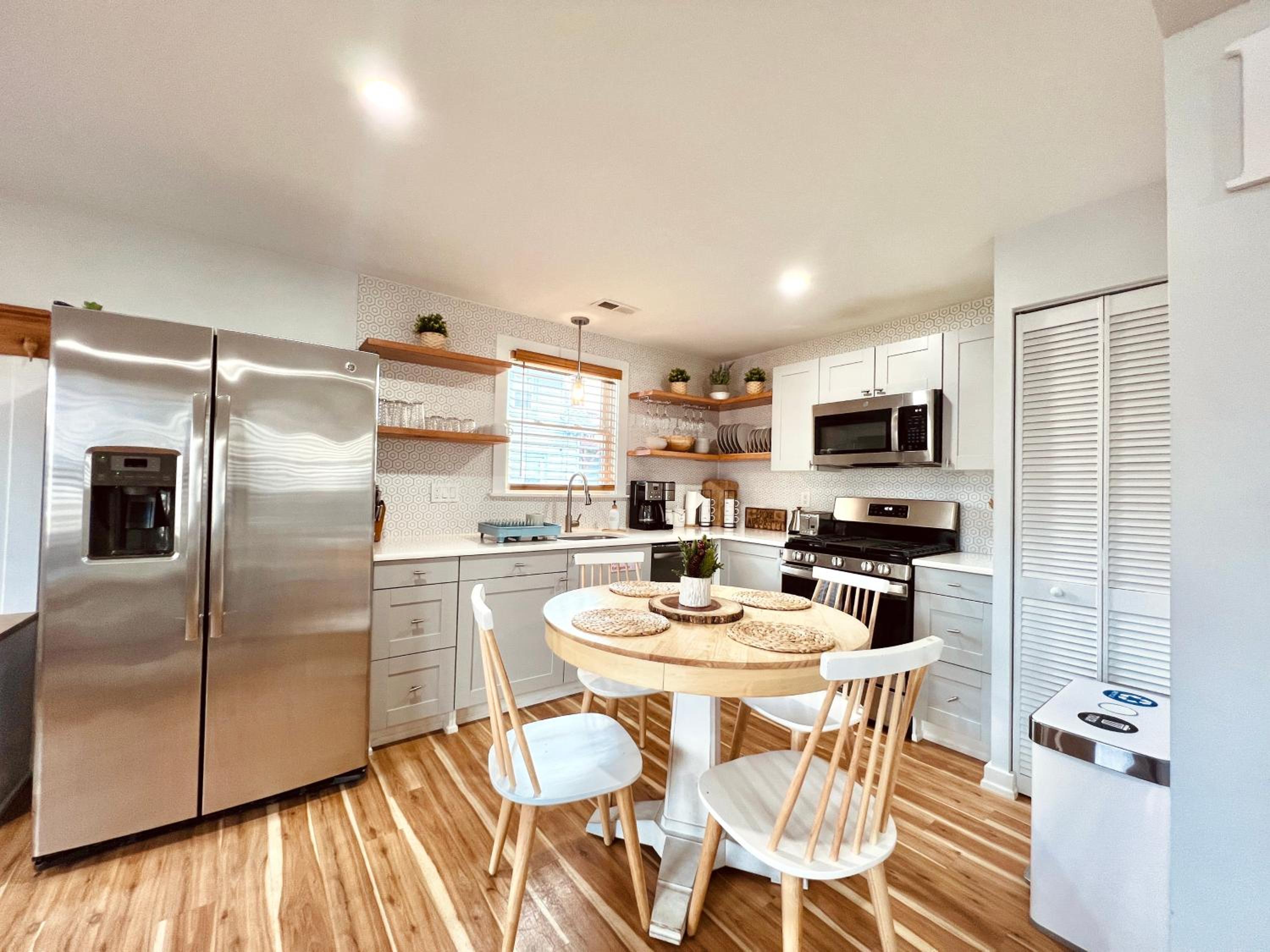 Three-Bedroom House photo 2