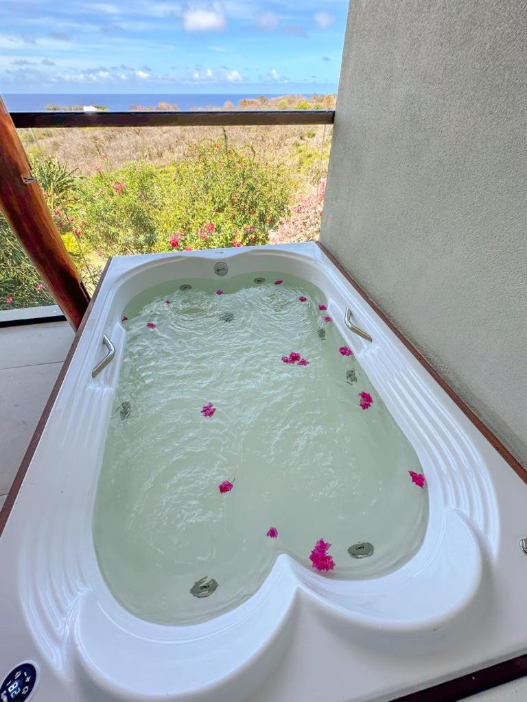 Deluxe Double or Twin Room with Sea View - Photo 14